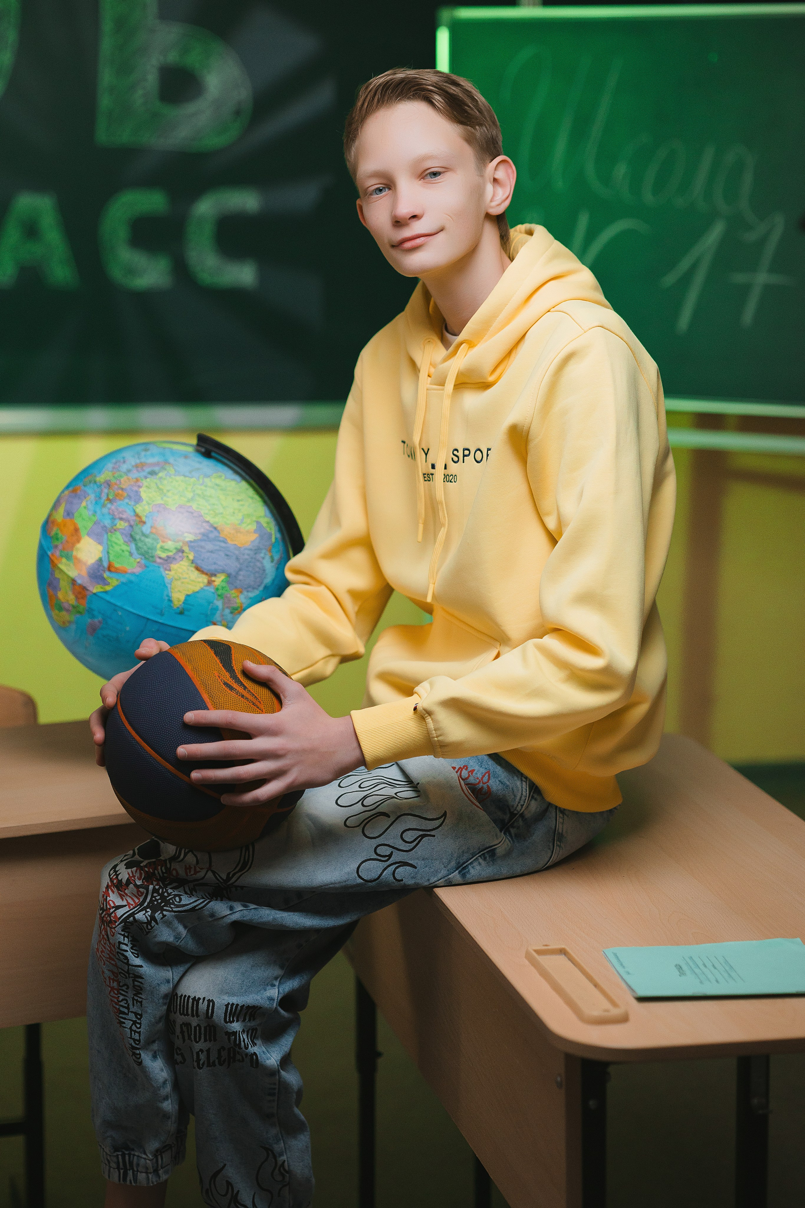 Выпускные альбомы для 9 и 11 класса. Выпускные фотоальбомы в Серпухове 2027