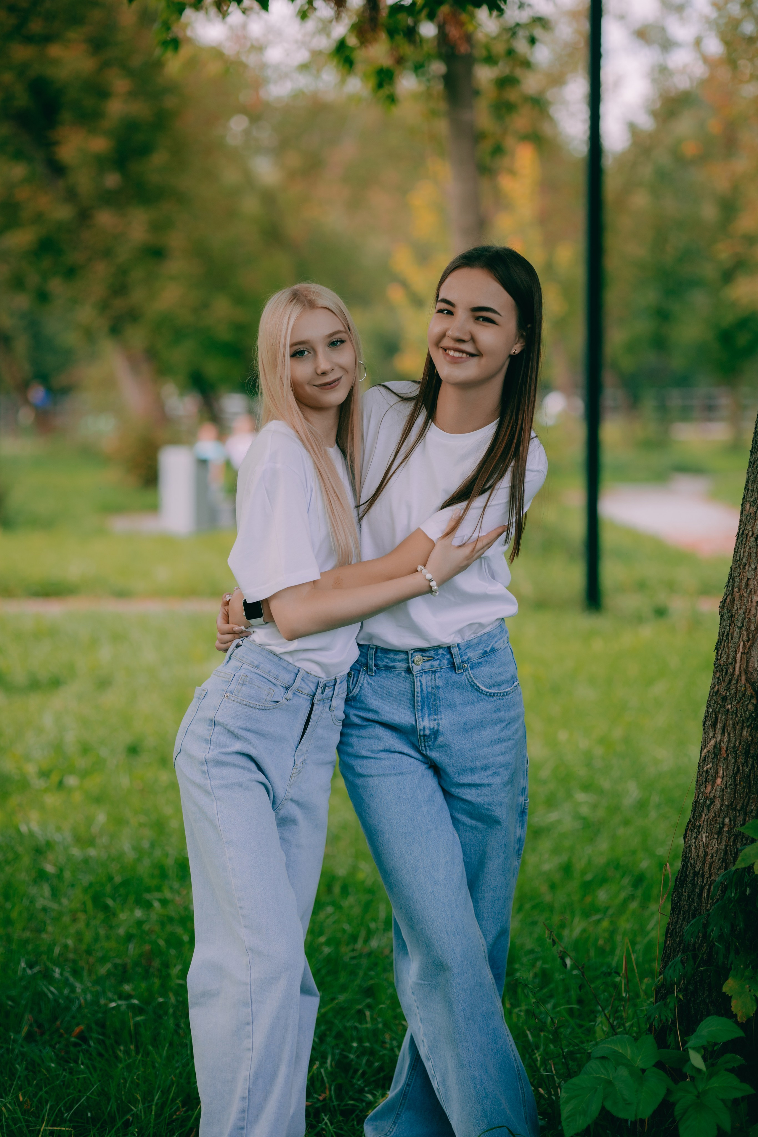 Прогулочные фотосессии выпускников старших классов. Выпускные фотоальбомы в Серпухове 2027