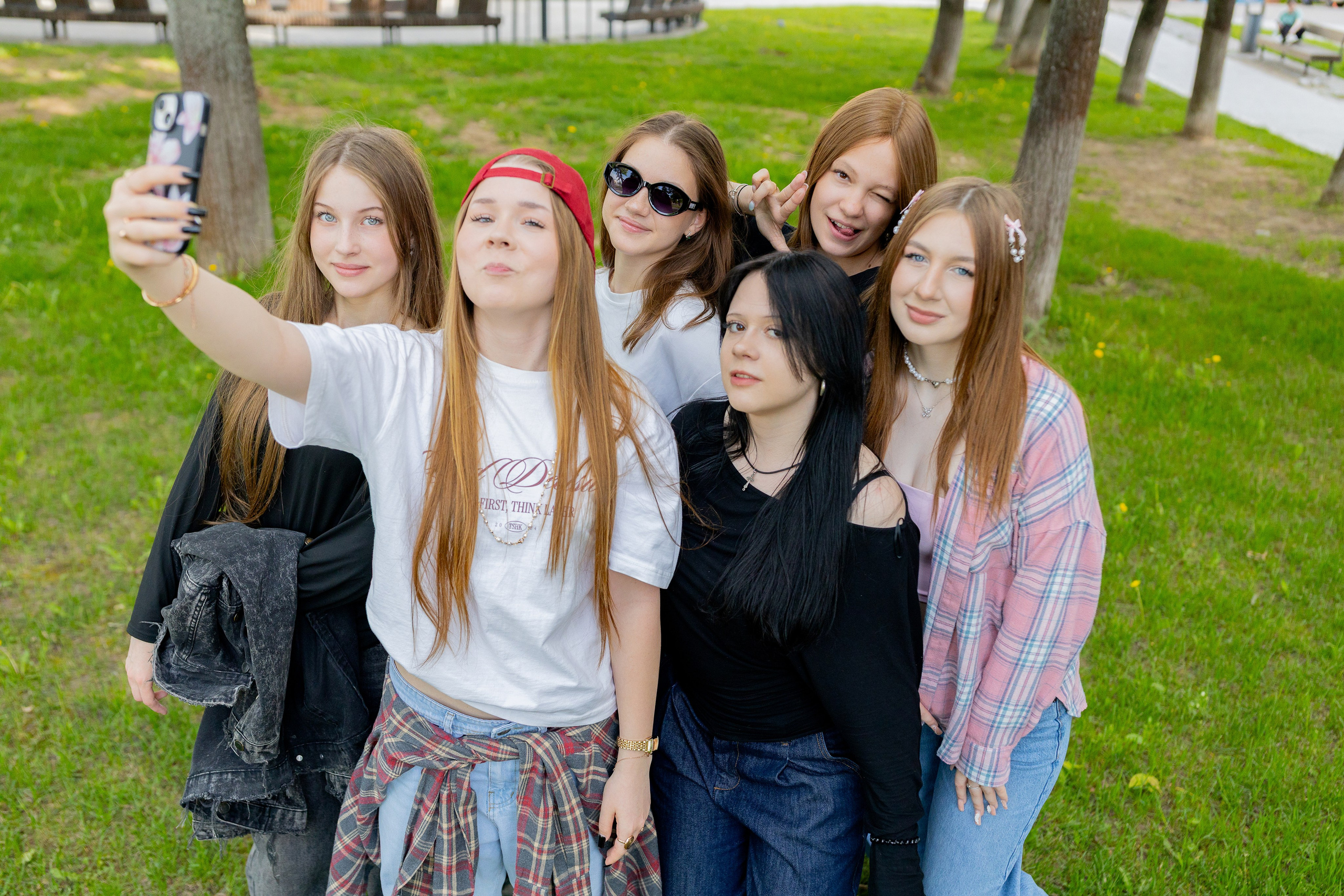 выпускная фотосессия 11 класс, фотосессия выпускников 11 класса, выпускной альбом 11 класс, фотосессия для выпускного альбома 11 класс, фотограф на выпускной 11 класс, школьная фотосессия 11 класса, фотосъёмка 11 класса.