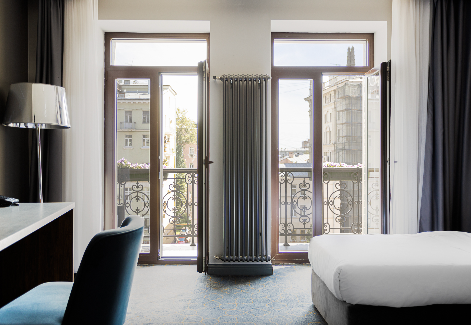 Утро жениха и невесты + подборка трендовых отелей. Свадебный и репортажный фотограф Элина Козырьянова