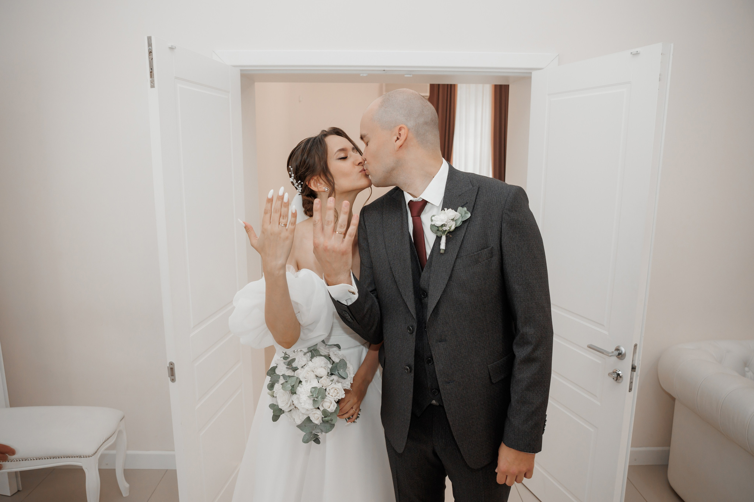 Полина и Дмитрий, загородный клуб «Барин», ЗАГС в г. Пушкино. Свадебный и репортажный фотограф (Москва, Королев и другие)