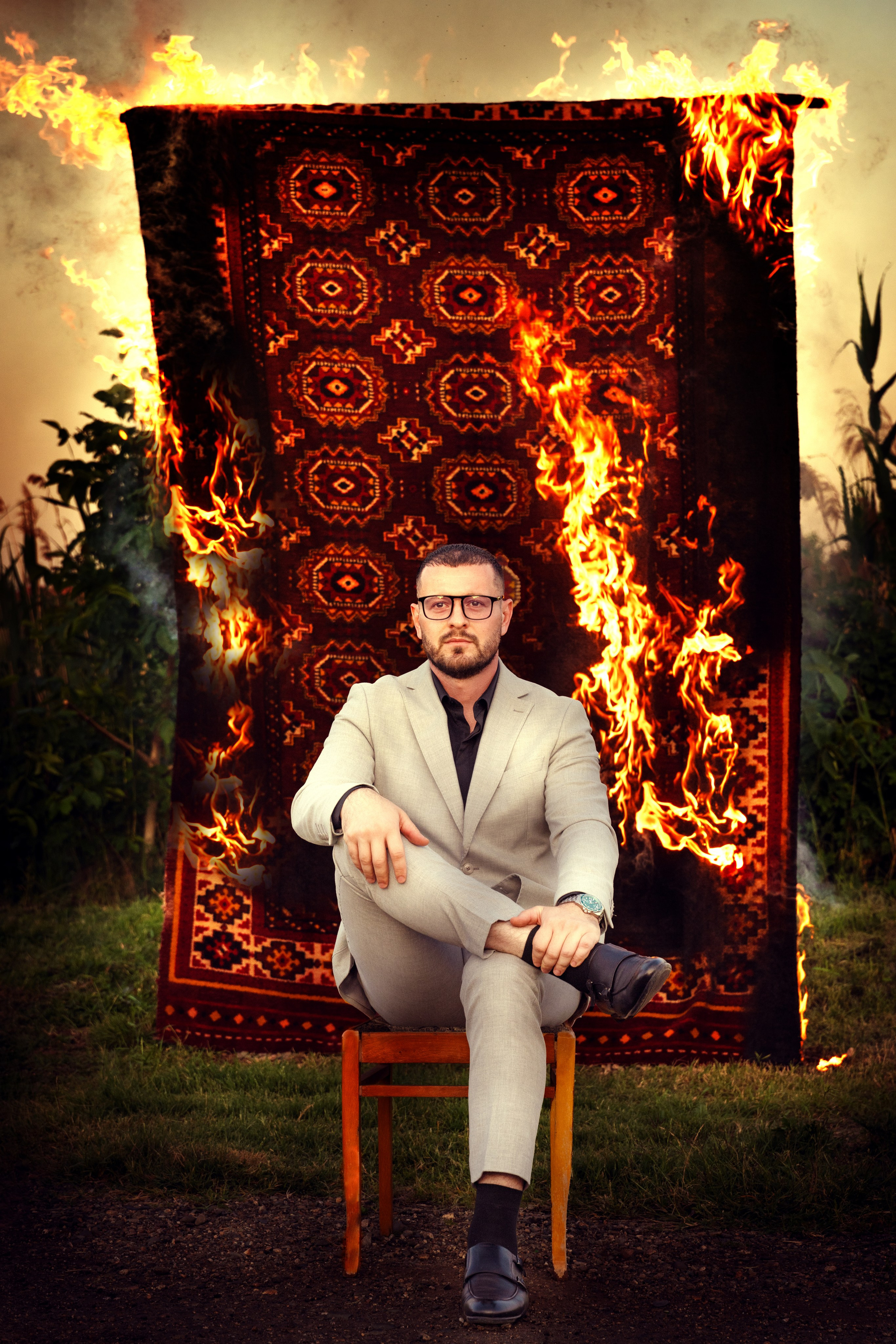 Ковровое огнище (огонь за спиной, а на душе покой). Главная