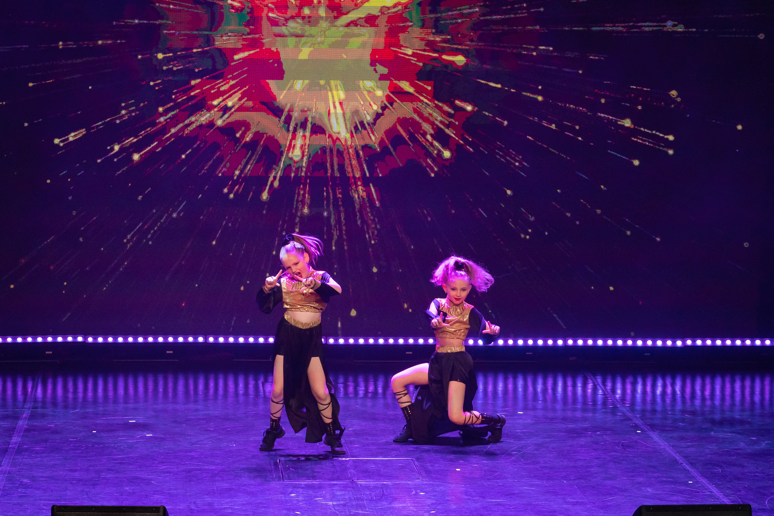 Ultimatum Dance Концерт. Выпускные фотоальбомы Фотограф в Москве Устинович Алена