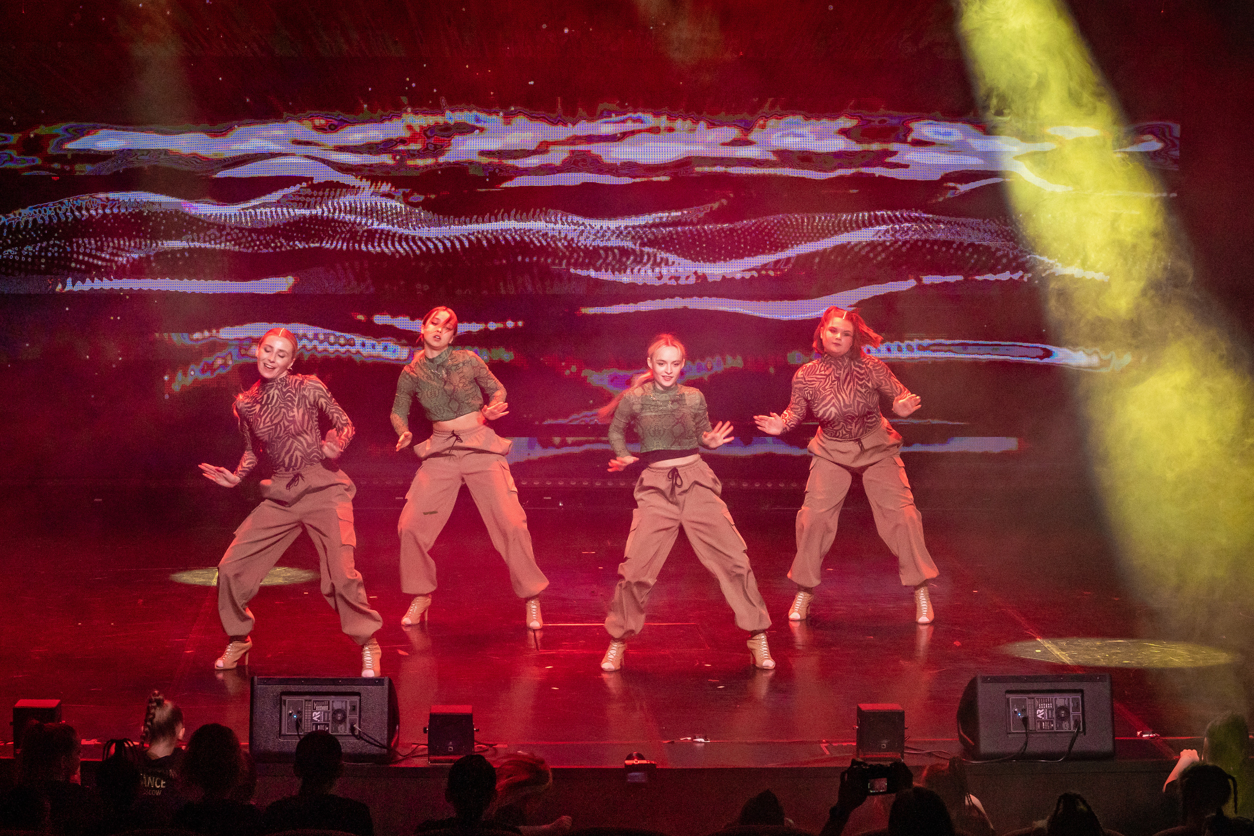 Ultimatum Dance Концерт. Выпускные фотоальбомы Фотограф в Москве Устинович Алена