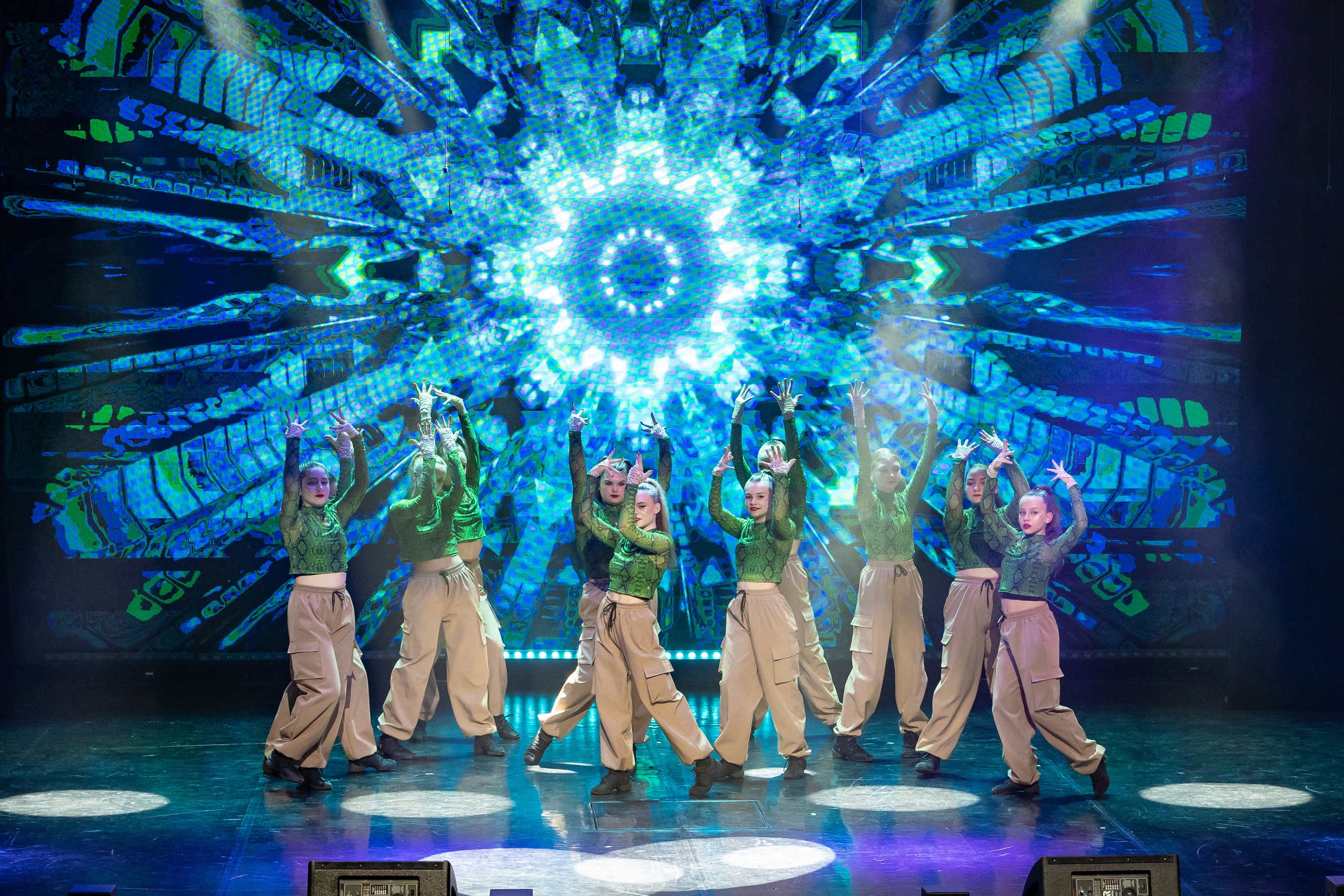 Ultimatum Dance Концерт. Выпускные фотоальбомы Фотограф в Москве Устинович Алена