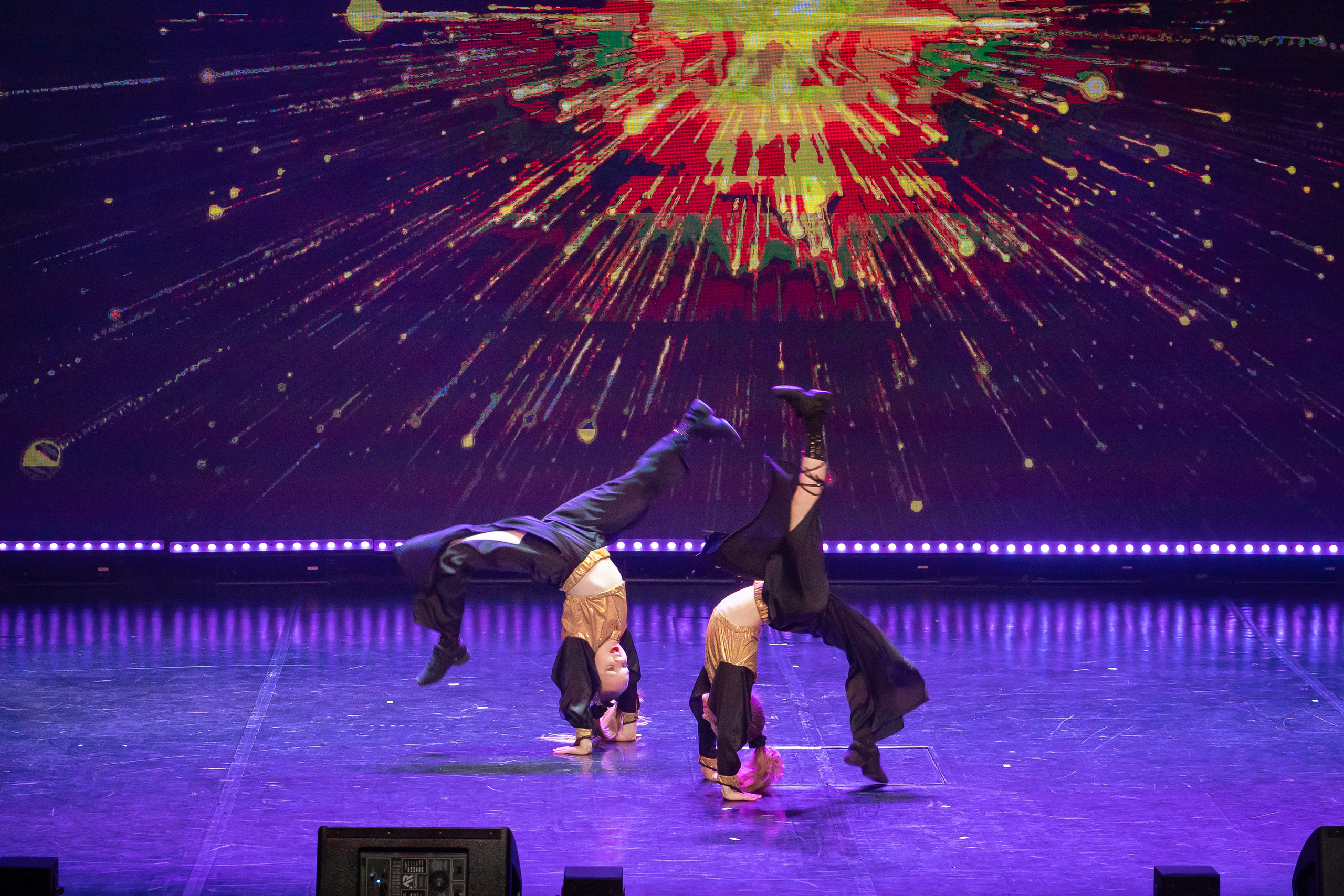 Ultimatum Dance Концерт. Выпускные фотоальбомы Фотограф в Москве Устинович Алена