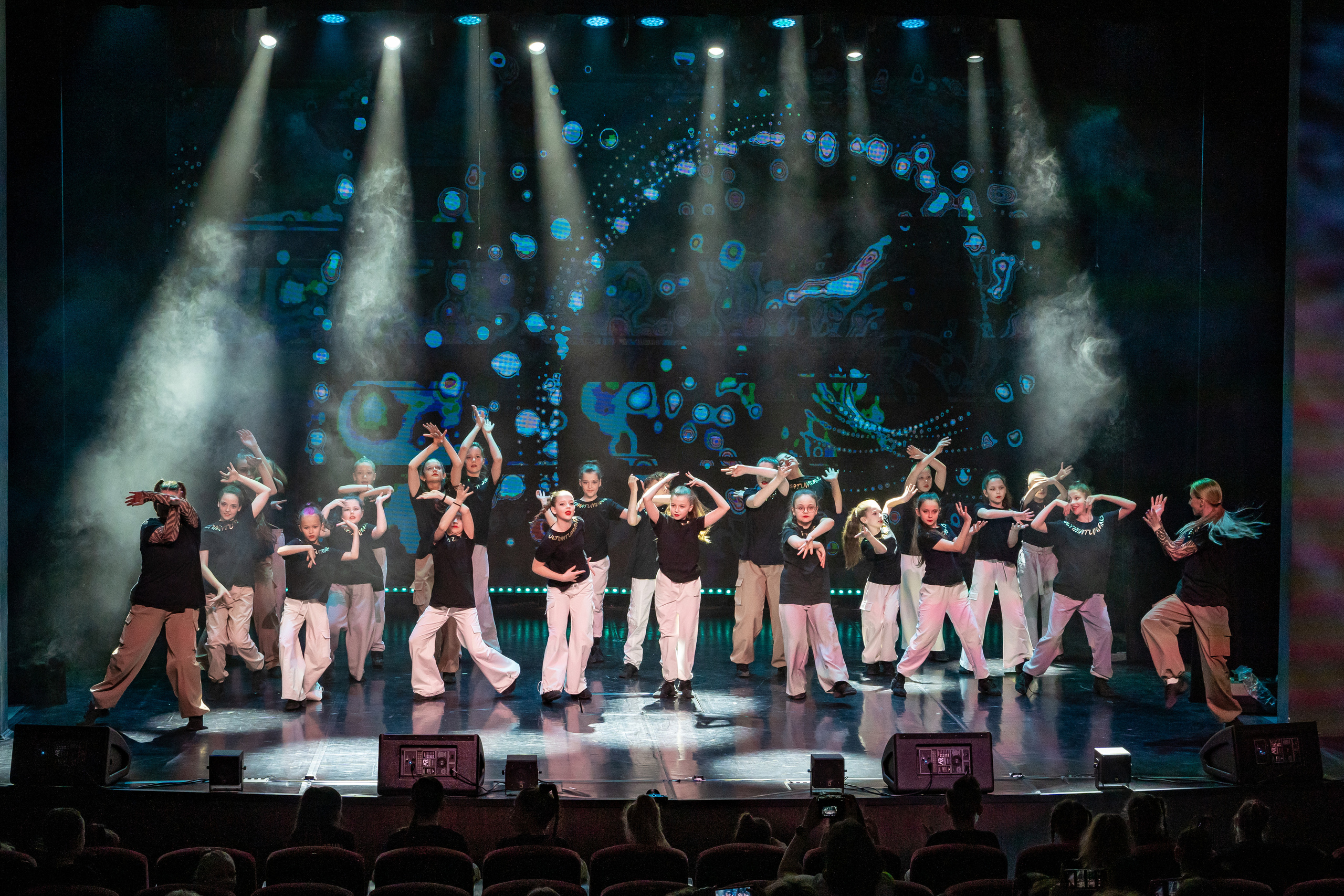 Ultimatum Dance Концерт. Выпускные фотоальбомы Фотограф в Москве Устинович Алена