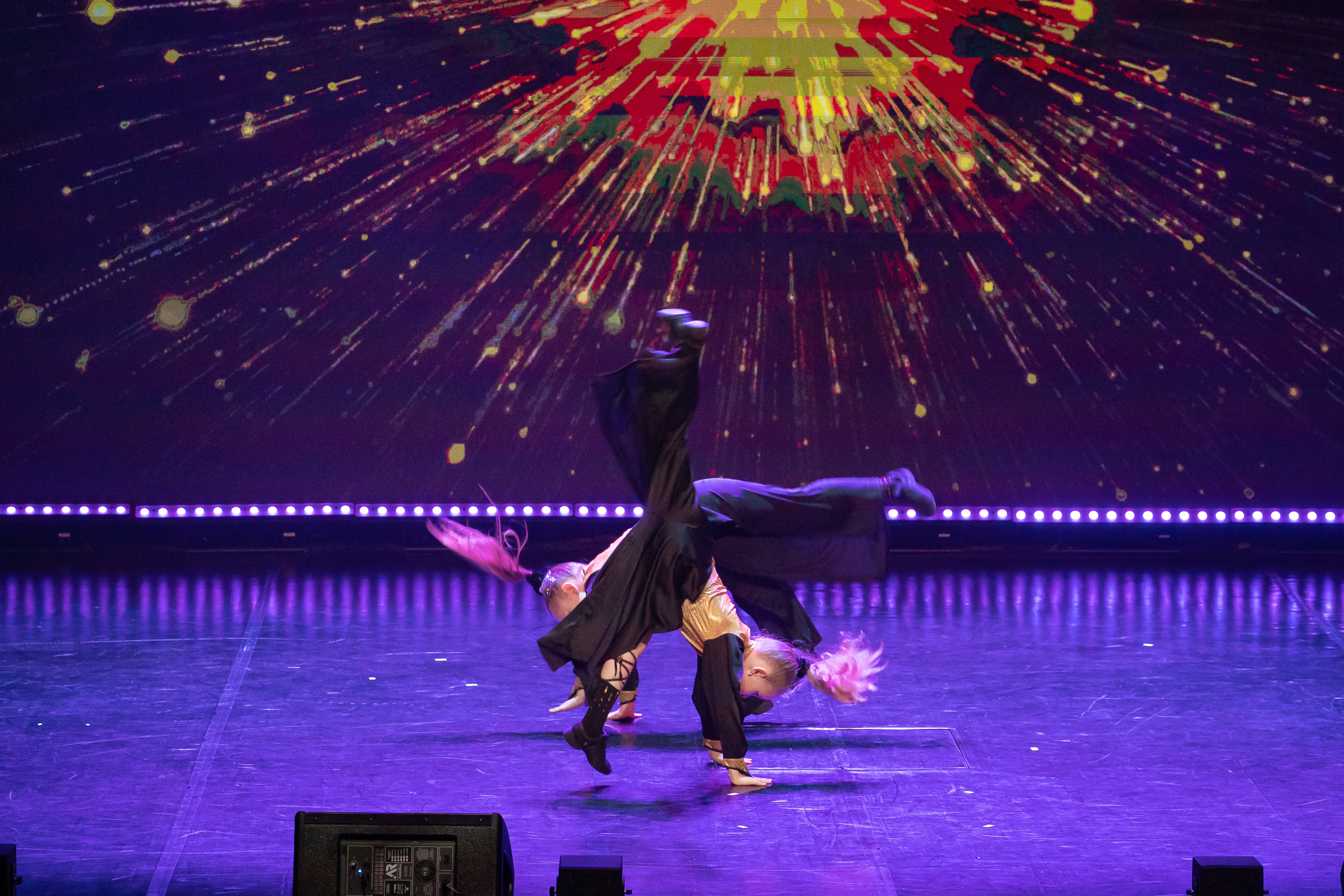 Ultimatum Dance Концерт. Выпускные фотоальбомы Фотограф в Москве Устинович Алена