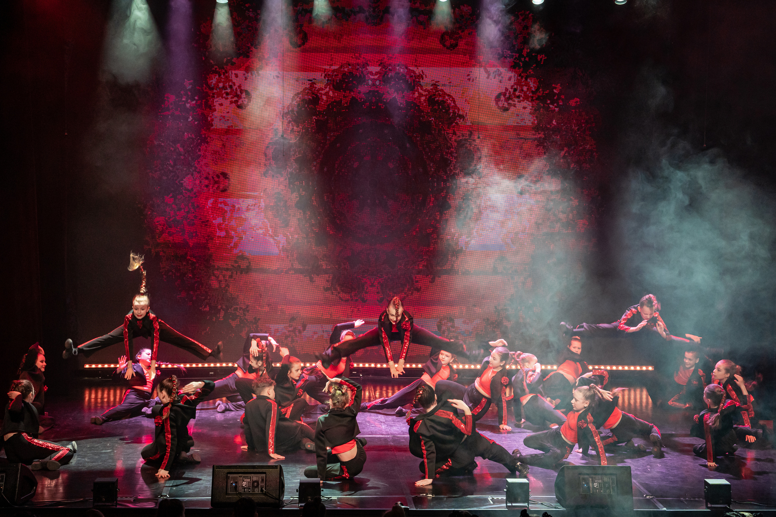 Ultimatum Dance Концерт. Выпускные фотоальбомы Фотограф в Москве Устинович Алена