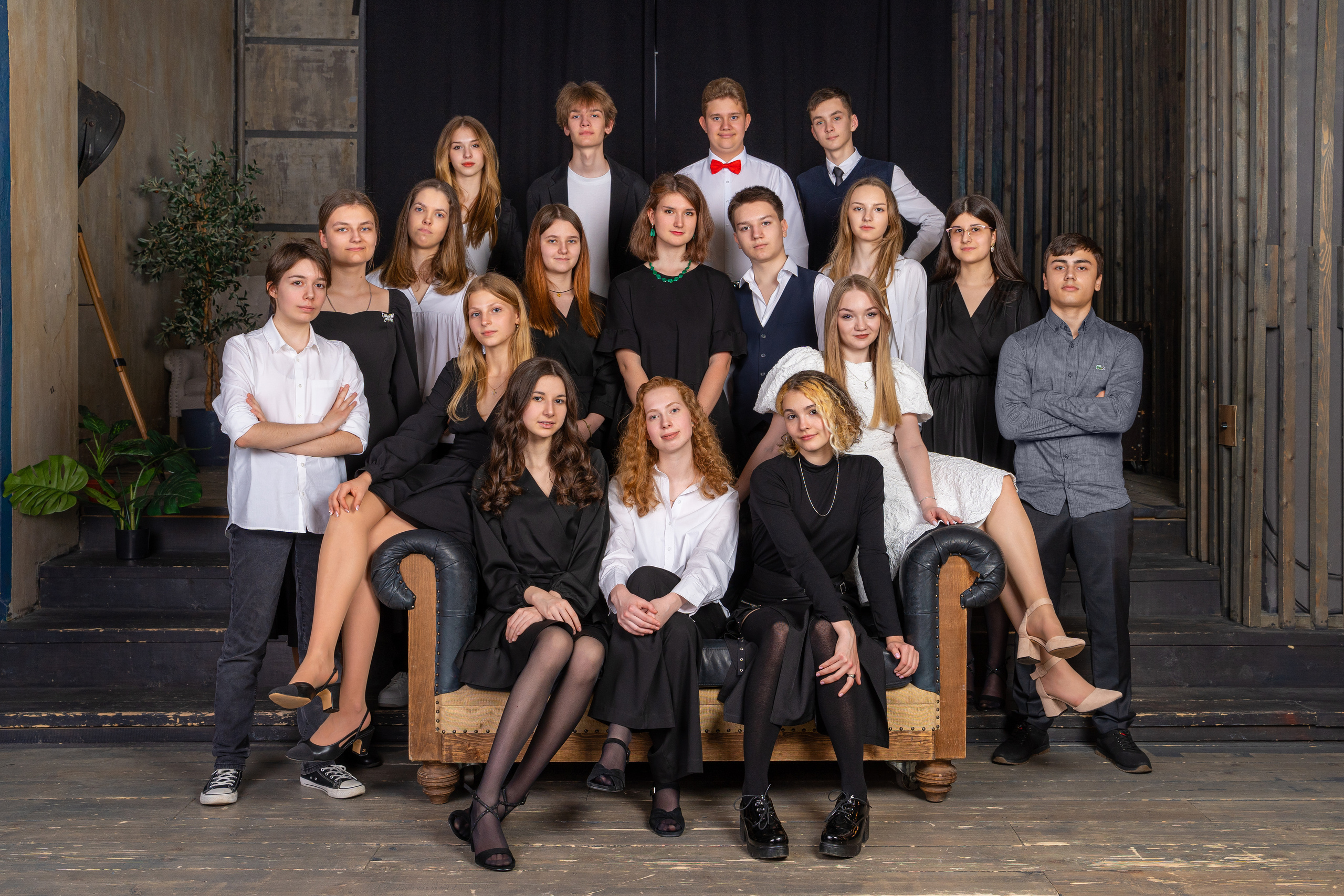 Выпускные фотоальбомы Фотограф в Москве Устинович Алена