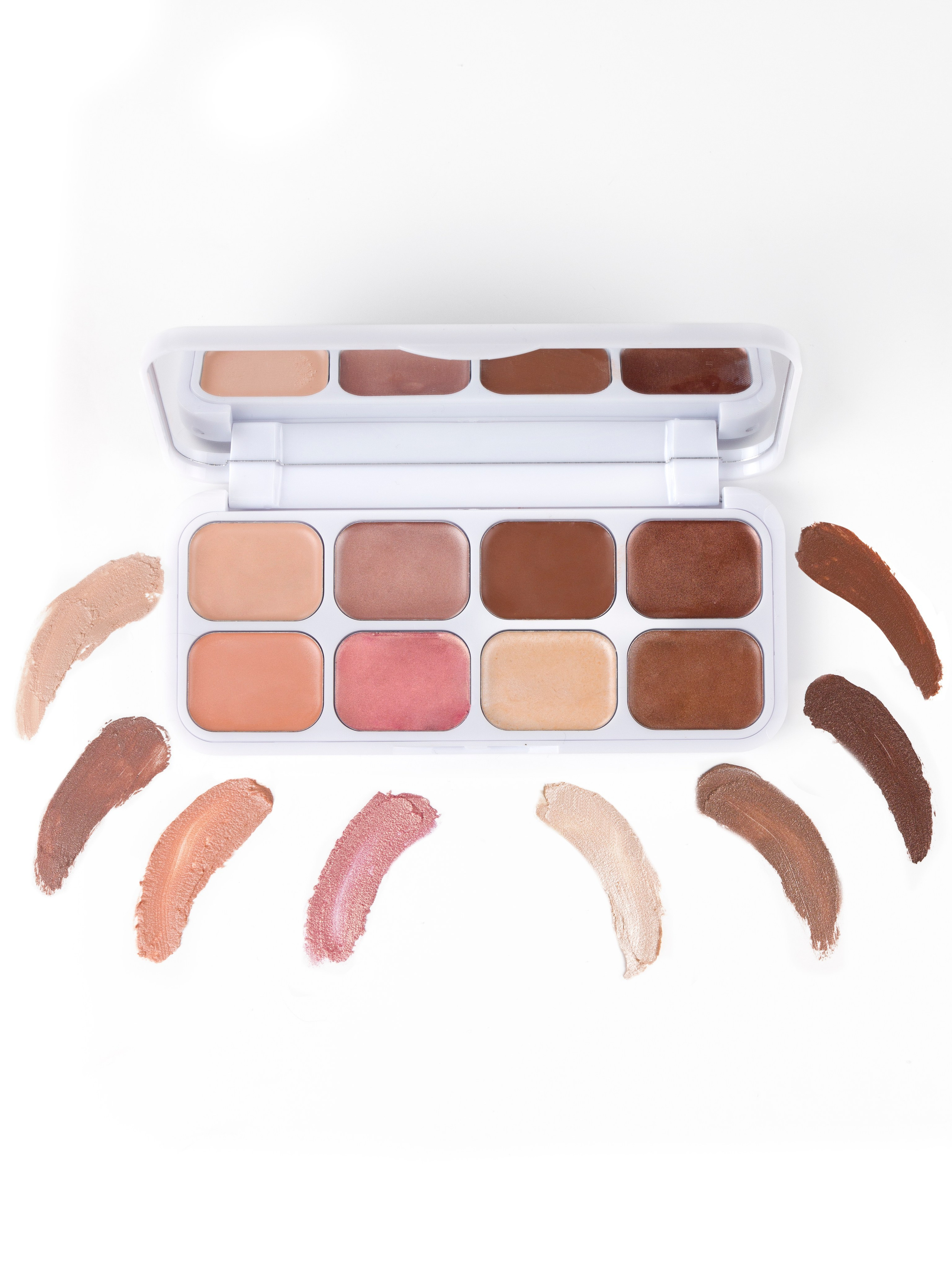 Палетка COOL STORY. Фотограф Злата Спицына