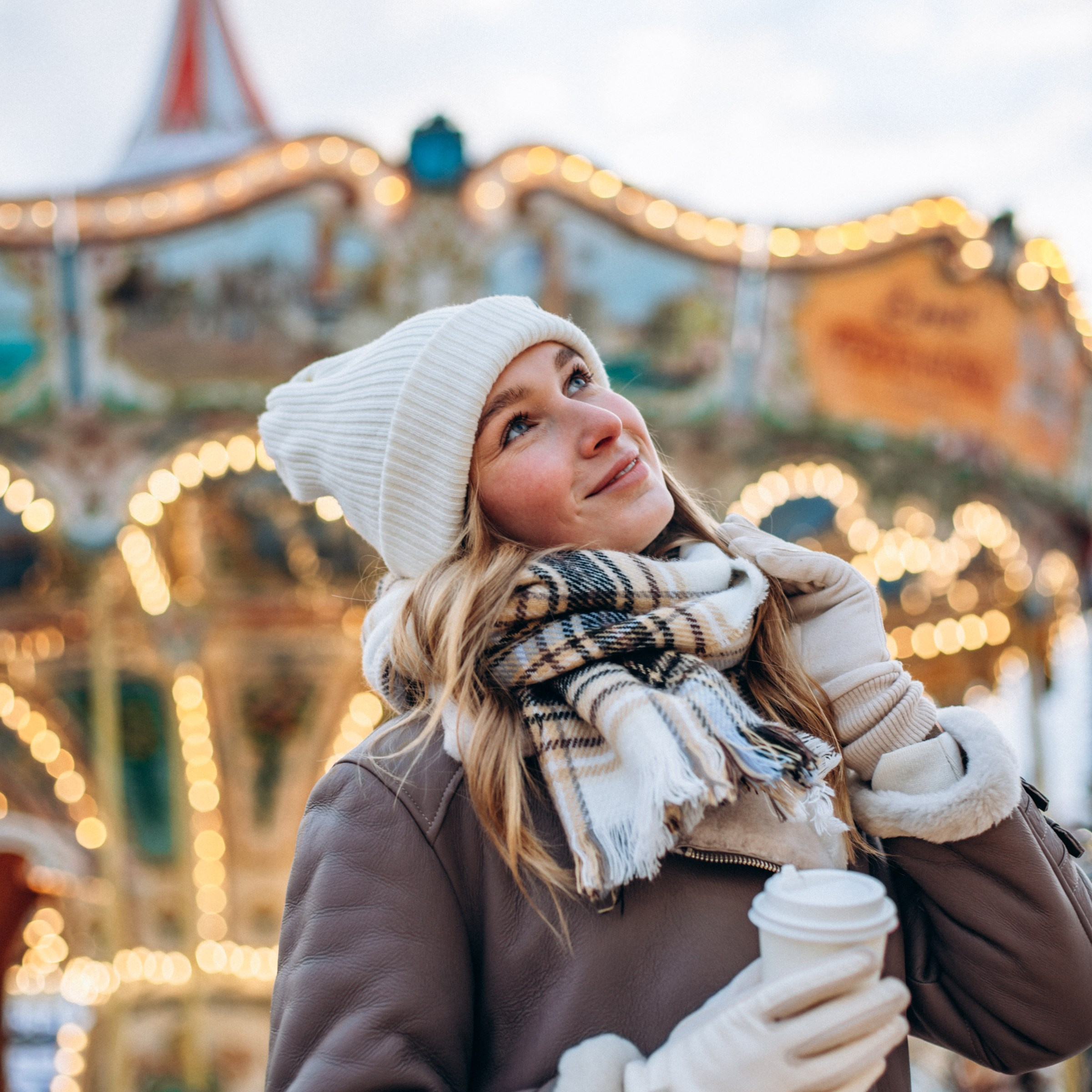 Александра в декабре. Фотопрогулка в Петербурге. Индивидуальный и семейный фотограф в Санкт-Петербурге