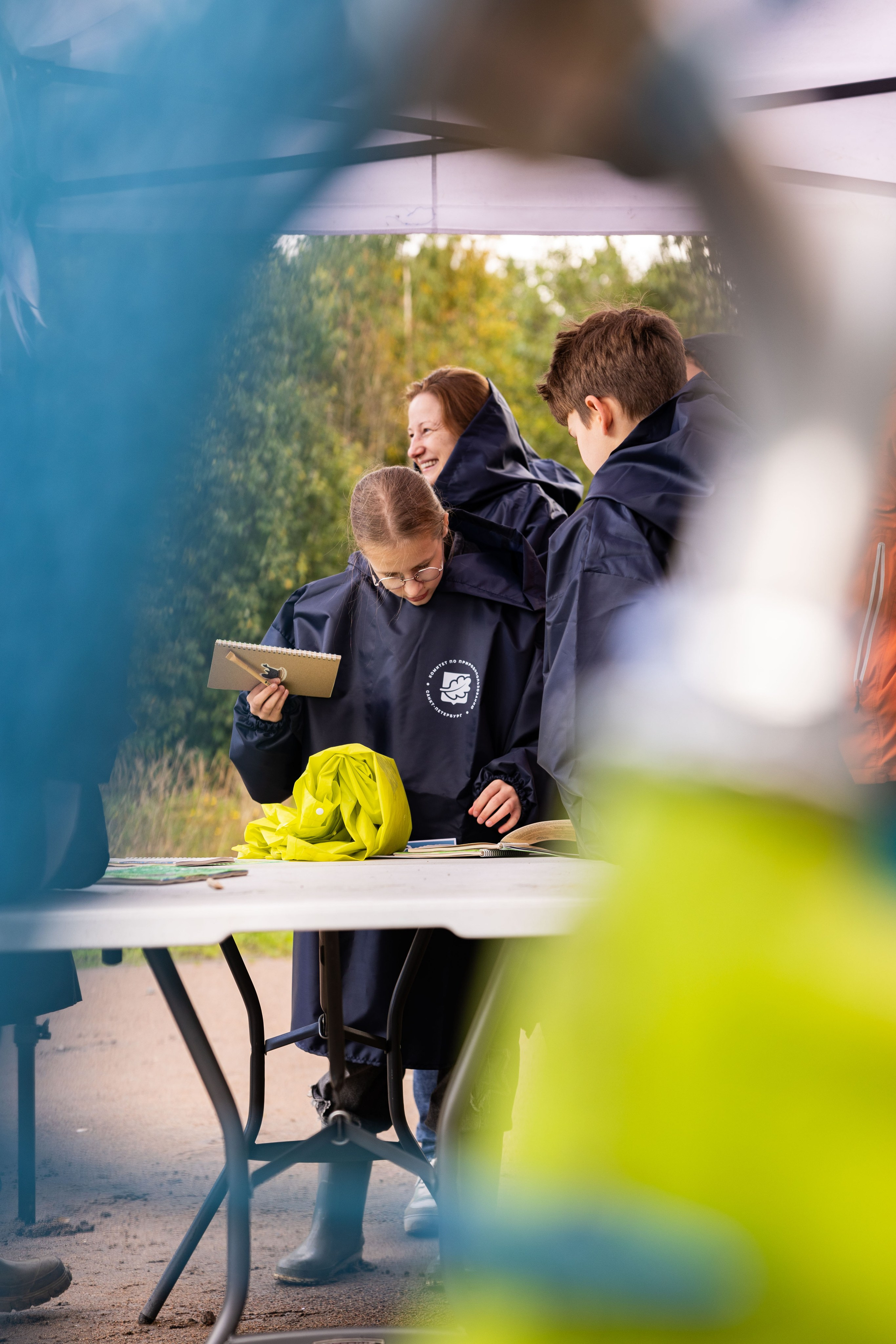 Зеленый пластик. Западный Котлин. Фотограф/видеограф в Санкт-Петербурге Динара Гольдина