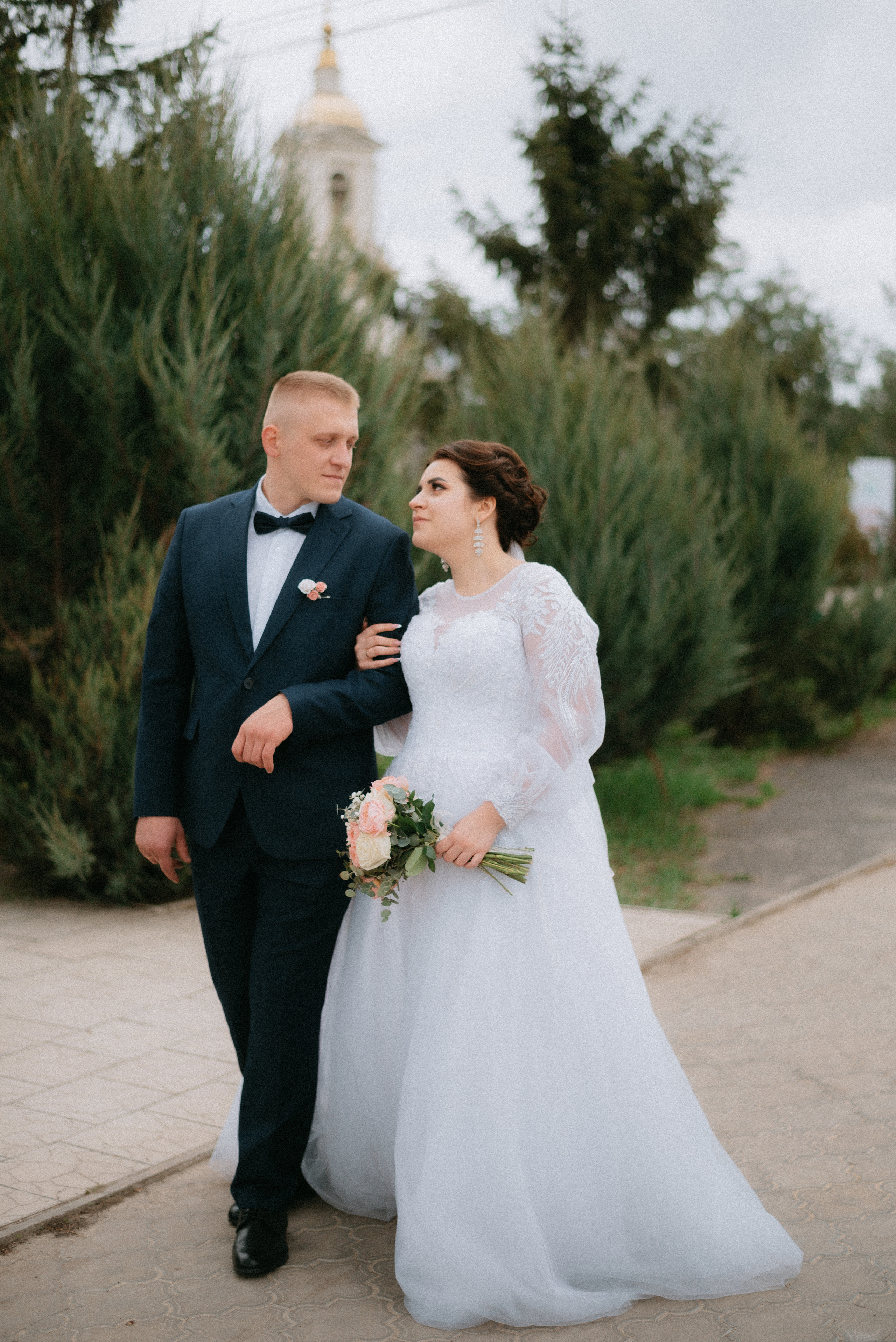 Артём и Лера. Свадебная прогулка. Свадебный и семейный фотограф Волгоград Анастасия Садовникова