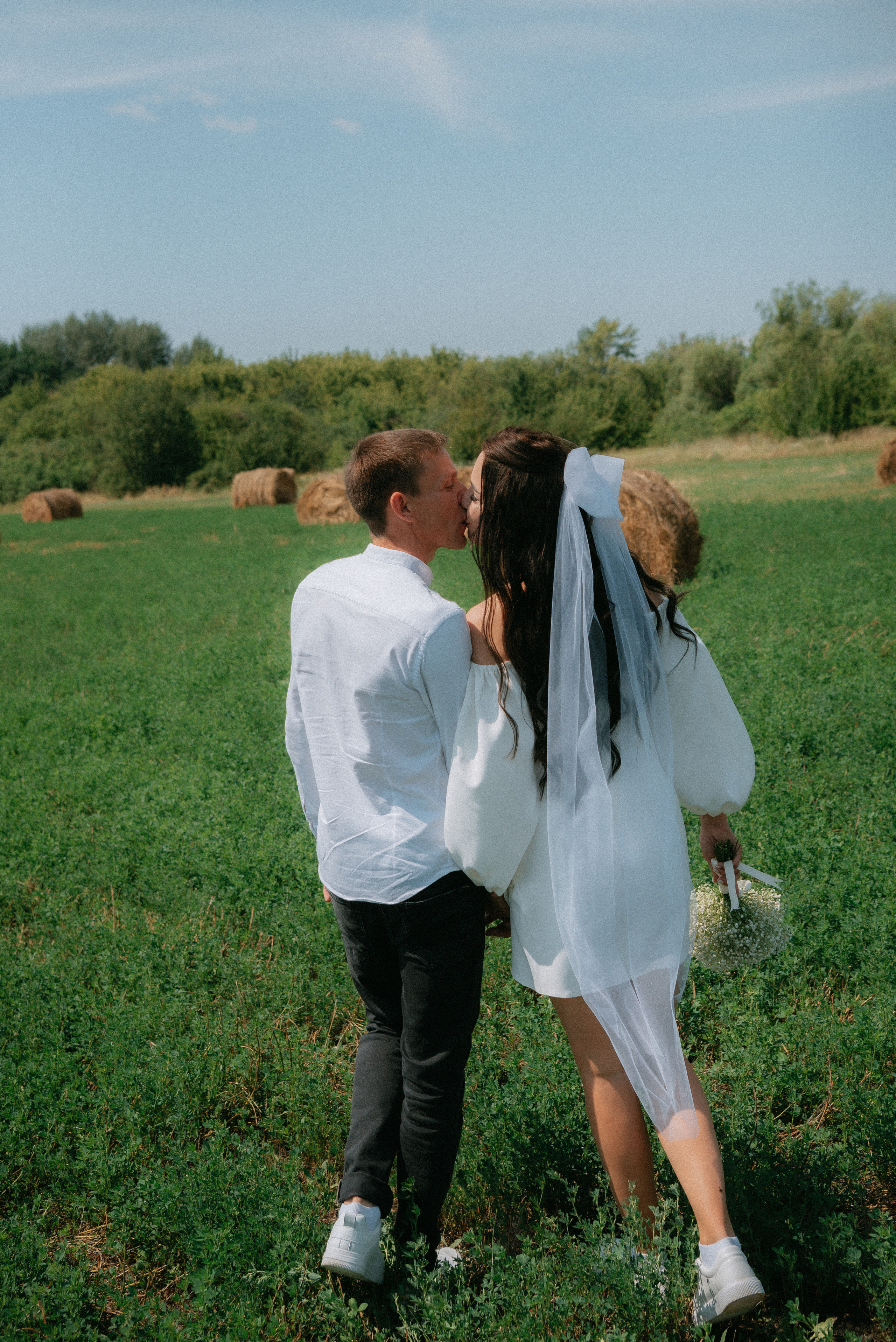Вова и Юля. Свадебная прогулка. Свадебный и семейный фотограф Волгоград Анастасия Садовникова