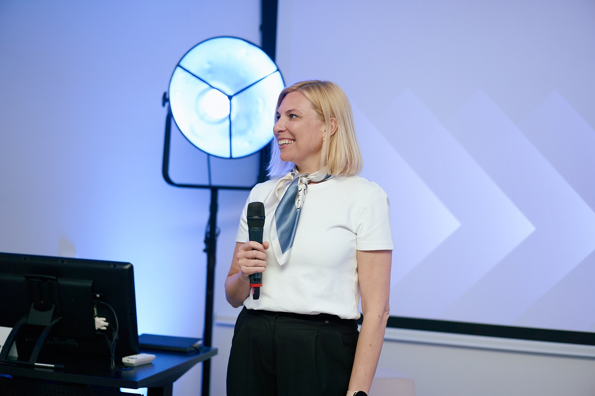 From studies to company strategy: ISM Executive MBA alumni experiences. Photographer in Vilnius