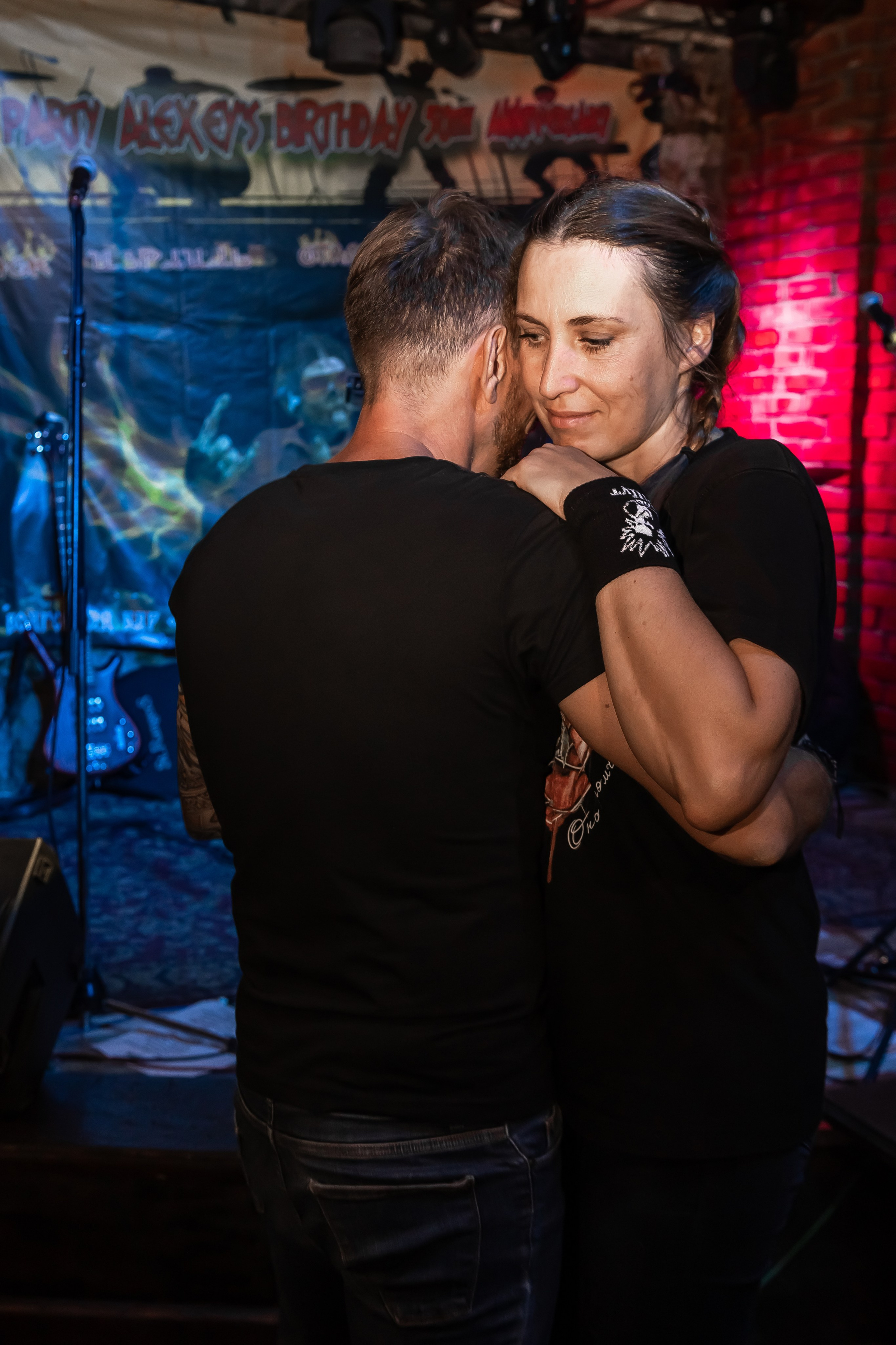 День Рождения Алексея в баре «Белая Лошадь». Фотограф в Волгограде Норченко Светлана