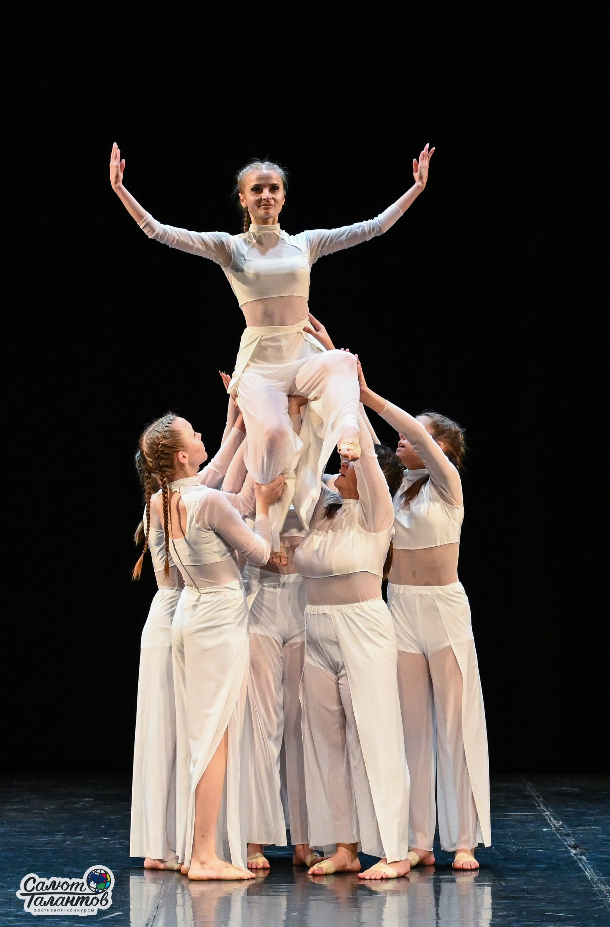 31.10.2024 6-й Международный Творческий Фестиваль-Конкурс «СЕРДЦЕ УРАЛА» г. Екб. Медиастудия Фото Концепт