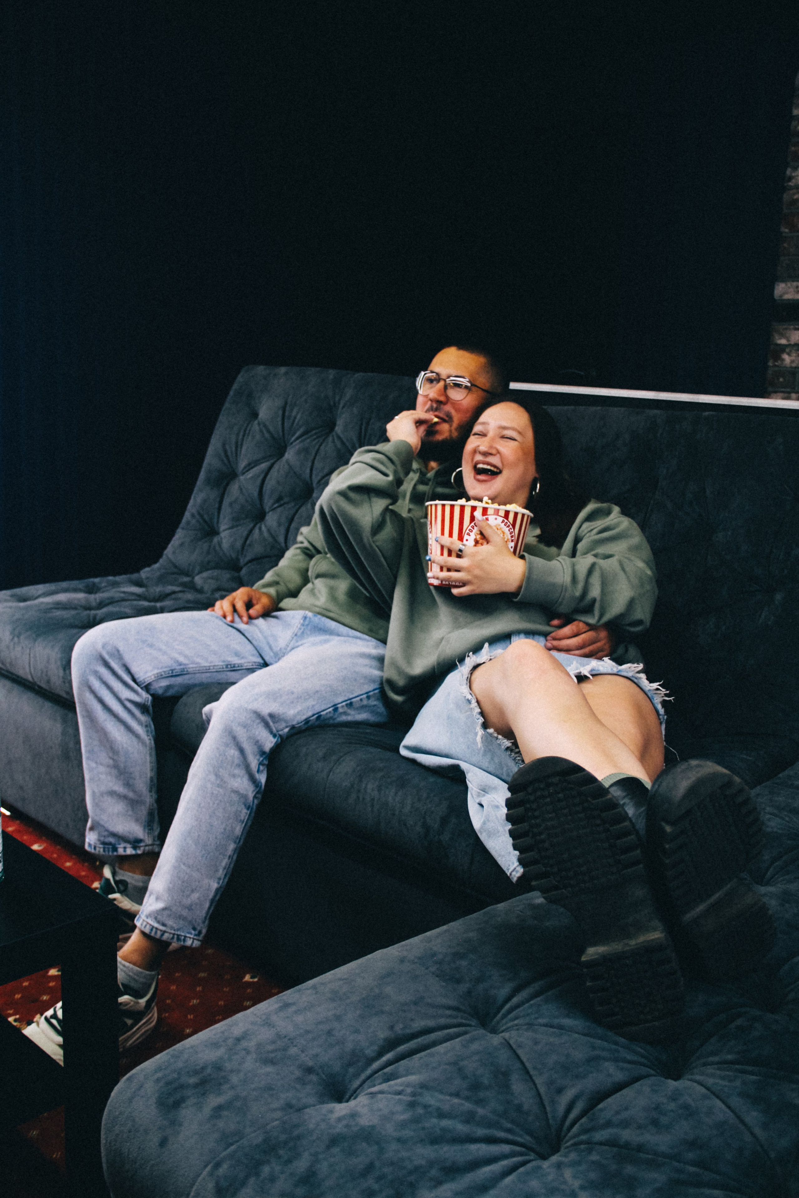 Кинотеатр. Семейный фотодуэт Ирина и Николай Власьевы. Фотосессии в Новосибирске