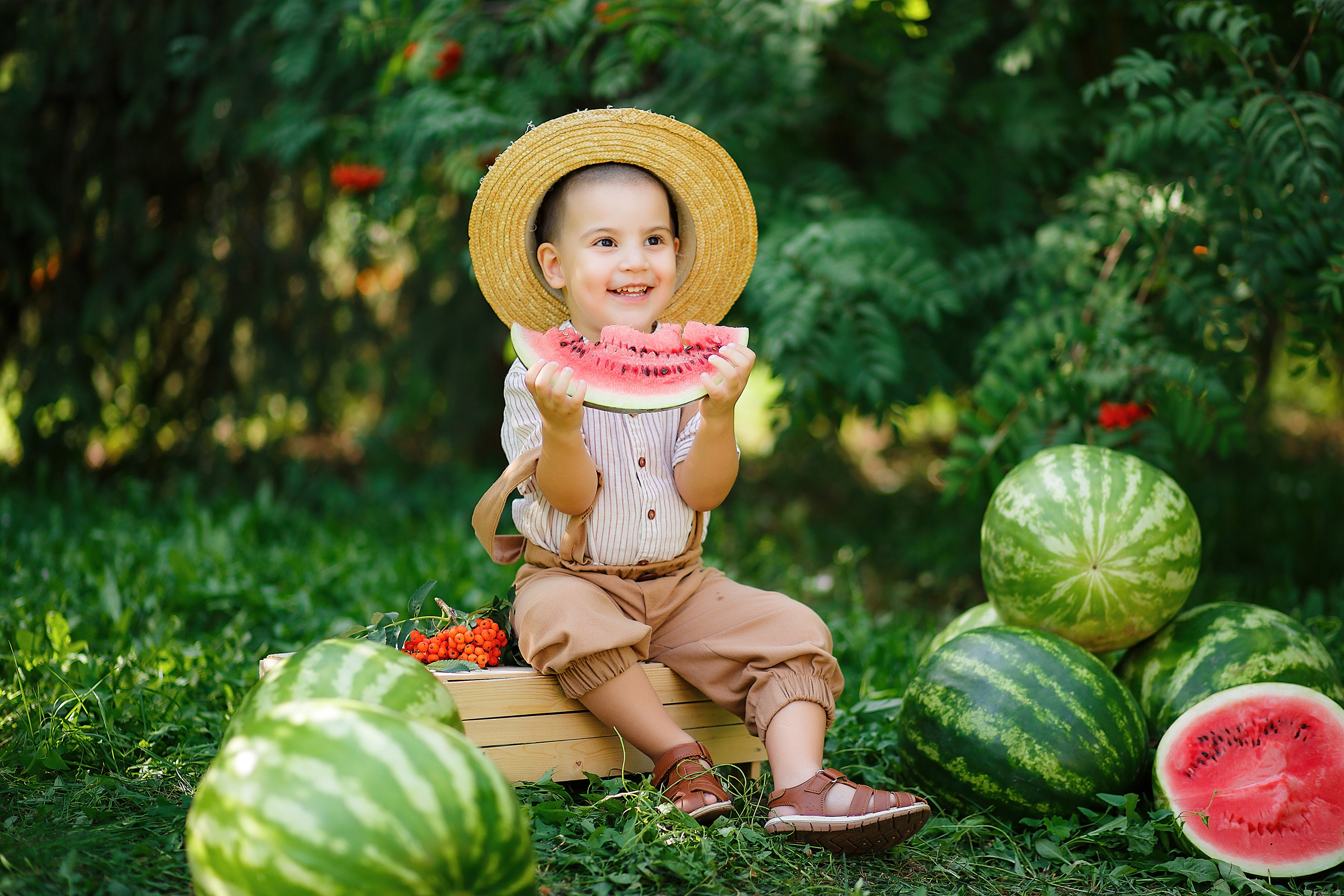 Детская фотосессия с арбузами. Семейный и детский фотограф в Стерлитамаке Разина Рахмангулова