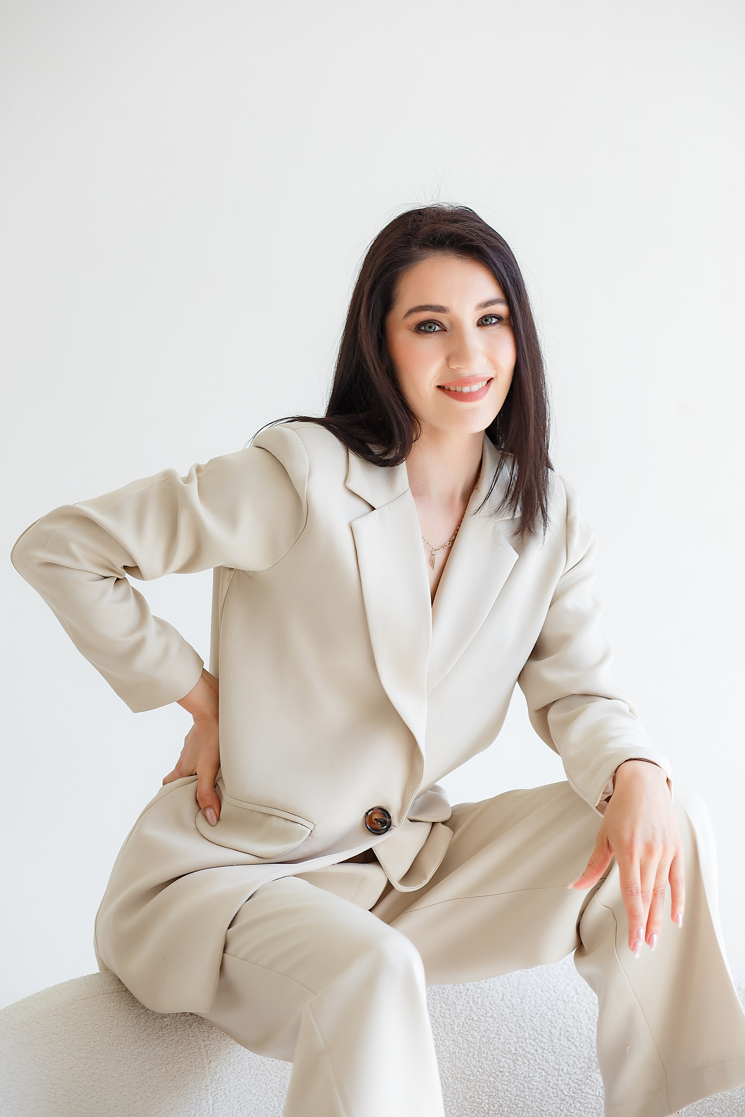 Фотосессия сестер в студии. Семейный и детский фотограф в Стерлитамаке Разина Рахмангулова