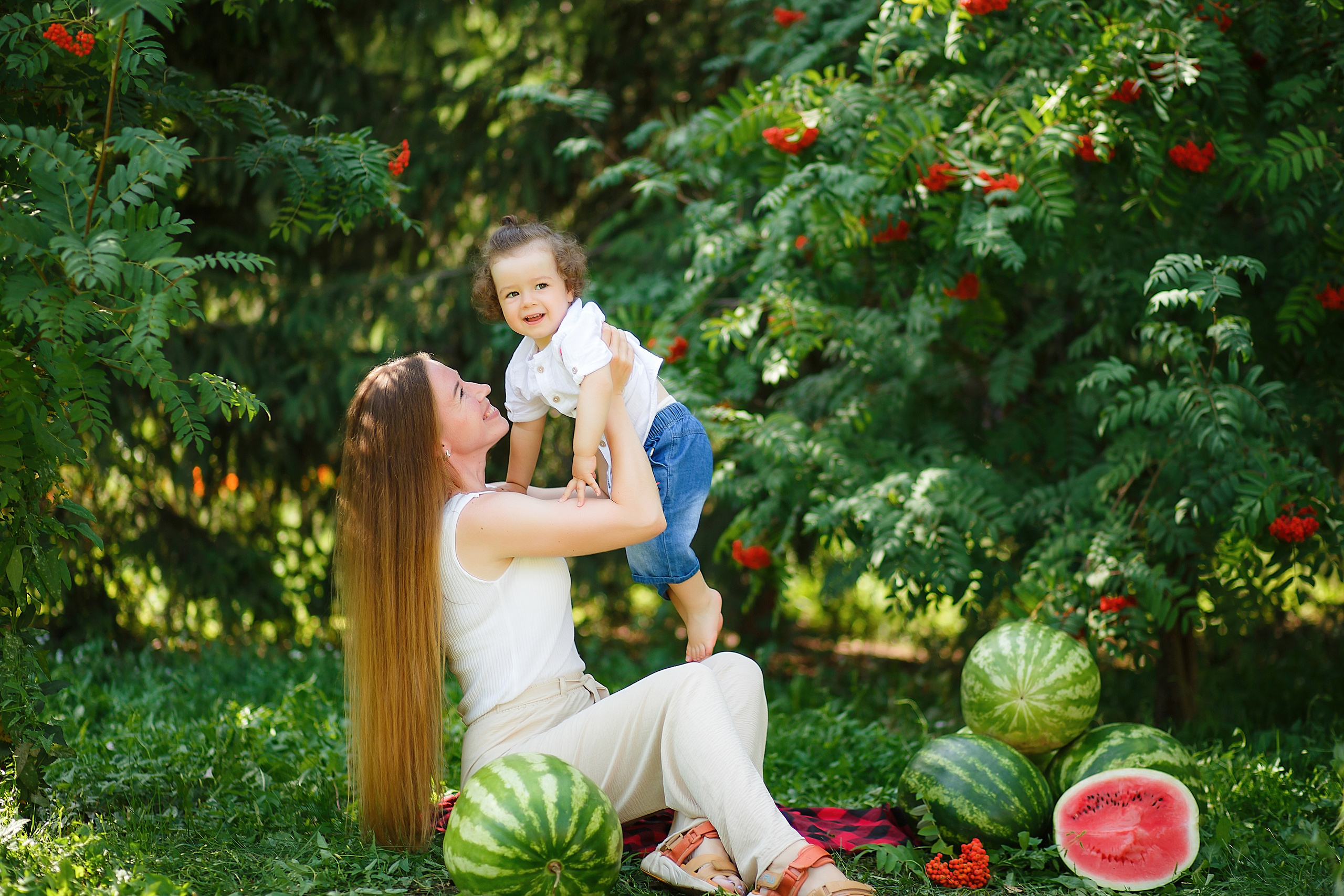 Детская фотосессия с арбузами. Семейный и детский фотограф в Стерлитамаке Разина Рахмангулова