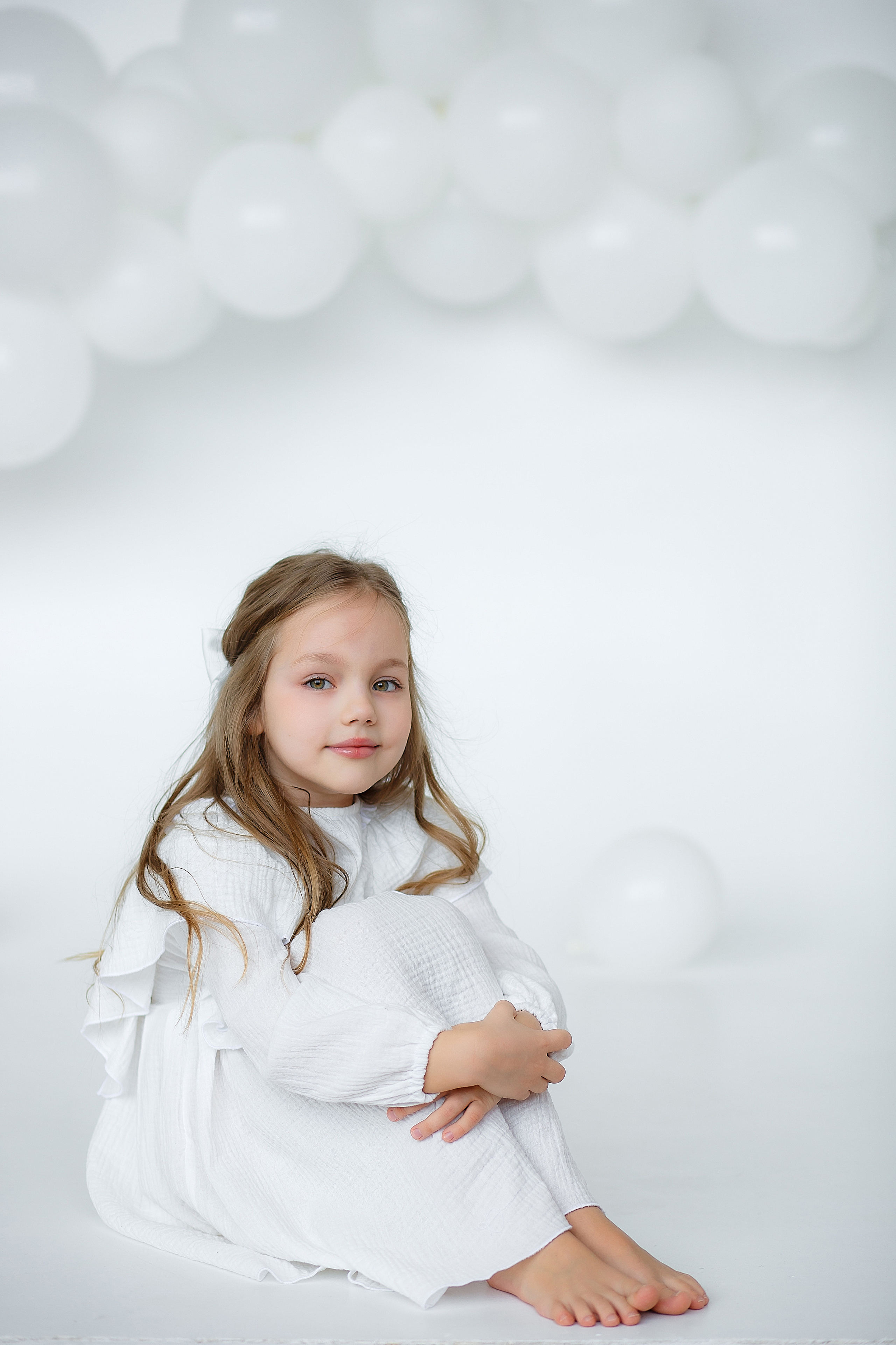 Детская фотосессия с шарами в студии. Семейный и детский фотограф в Стерлитамаке Разина Рахмангулова