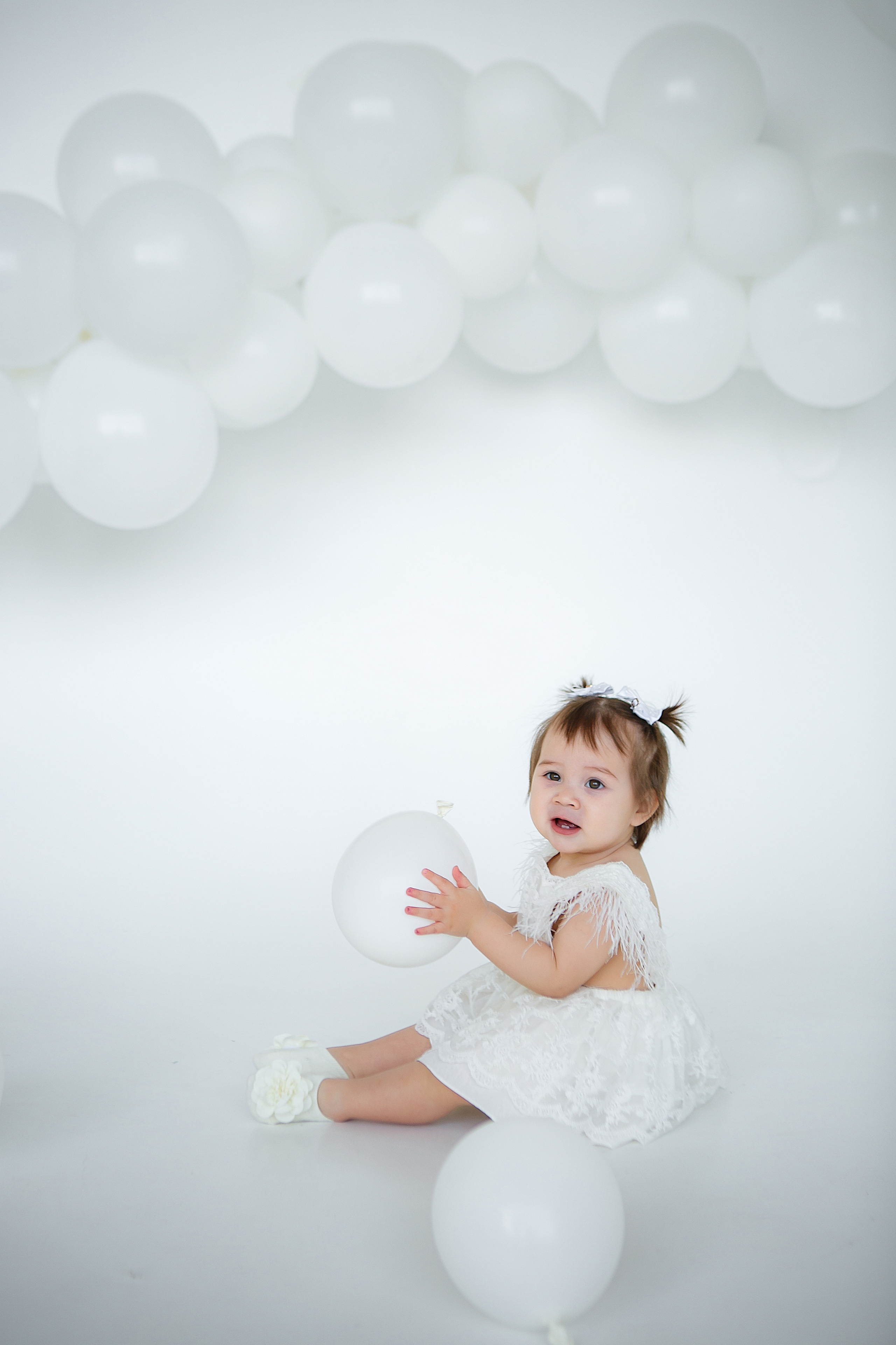 Детская фотосессия с шарами в студии. Семейный и детский фотограф в Стерлитамаке Разина Рахмангулова