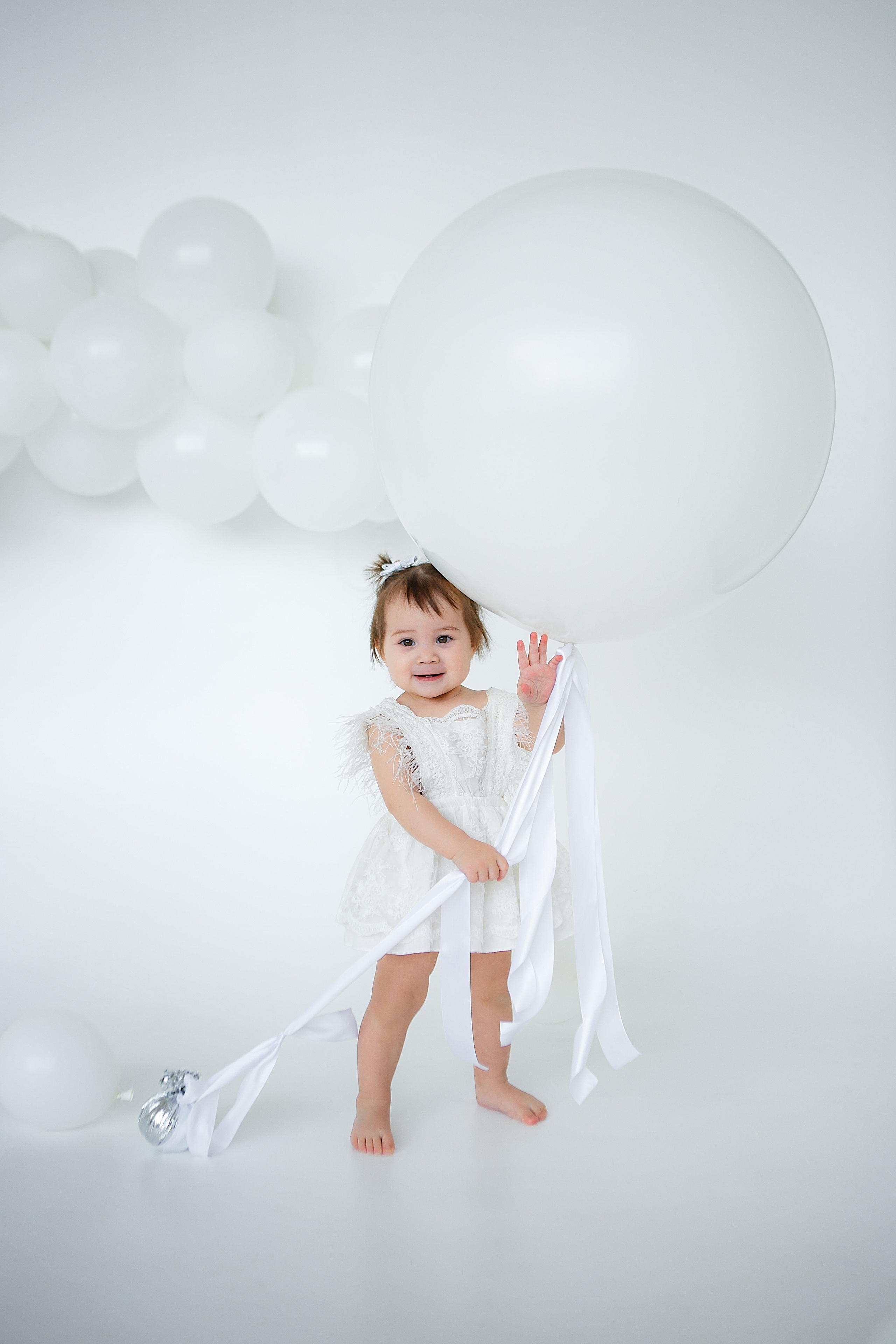 Детская фотосессия с шарами в студии. Семейный и детский фотограф в Стерлитамаке Разина Рахмангулова