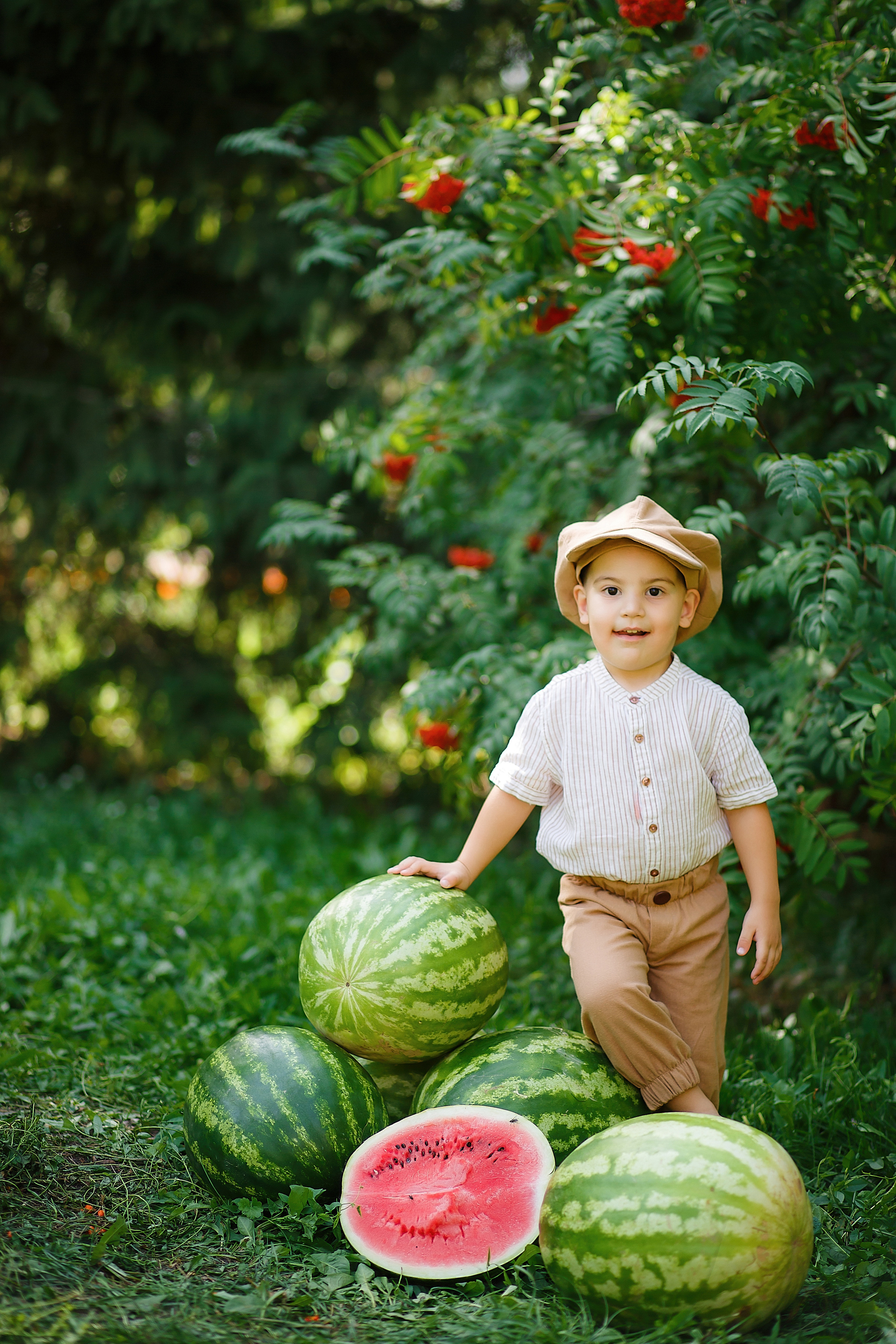 Детская фотосессия с арбузами. Семейный и детский фотограф в Стерлитамаке Разина Рахмангулова