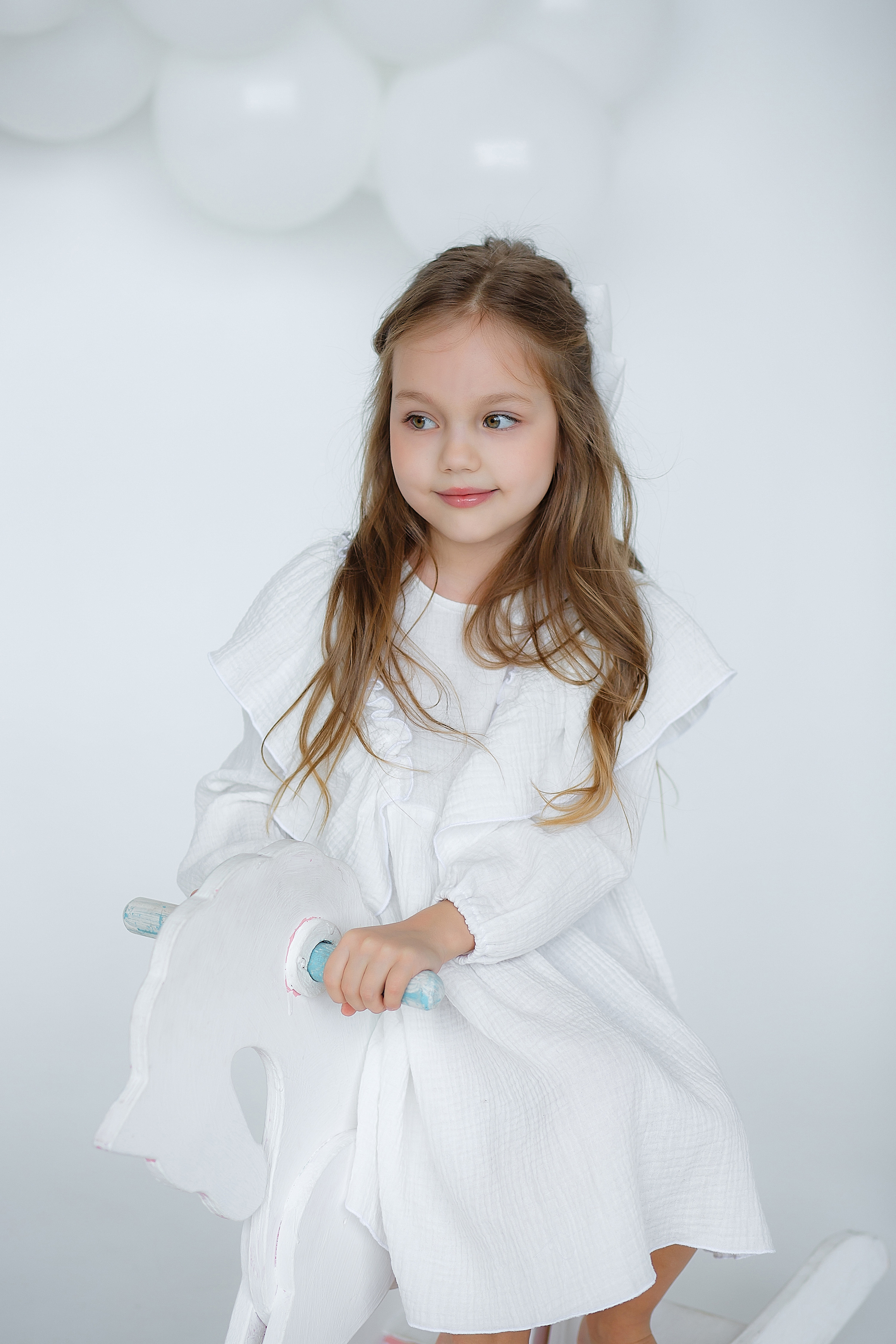 Детская фотосессия с шарами в студии. Семейный и детский фотограф в Стерлитамаке Разина Рахмангулова