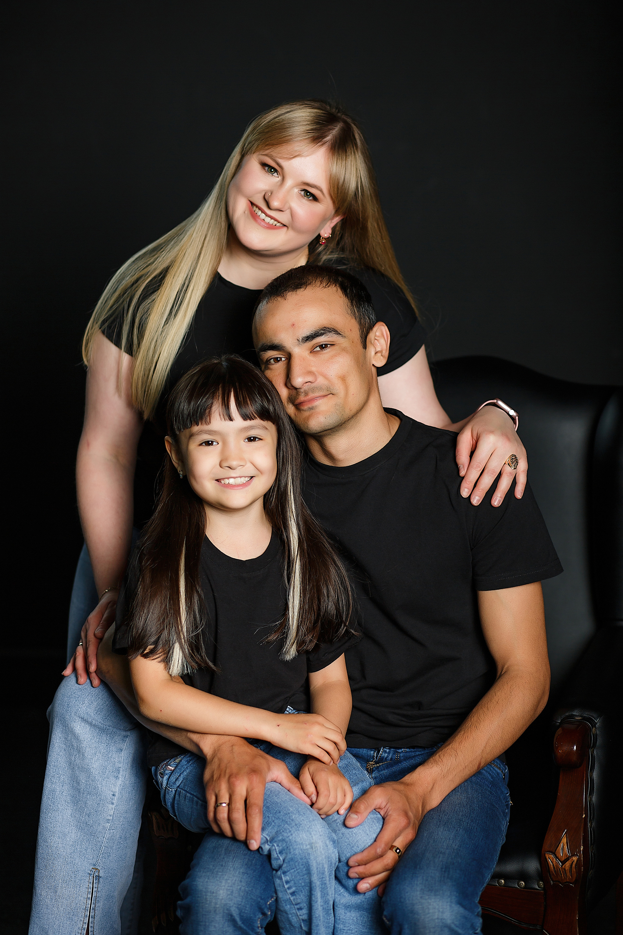 Семейный трендовый портрет. Семейный и детский фотограф в Стерлитамаке Разина Рахмангулова