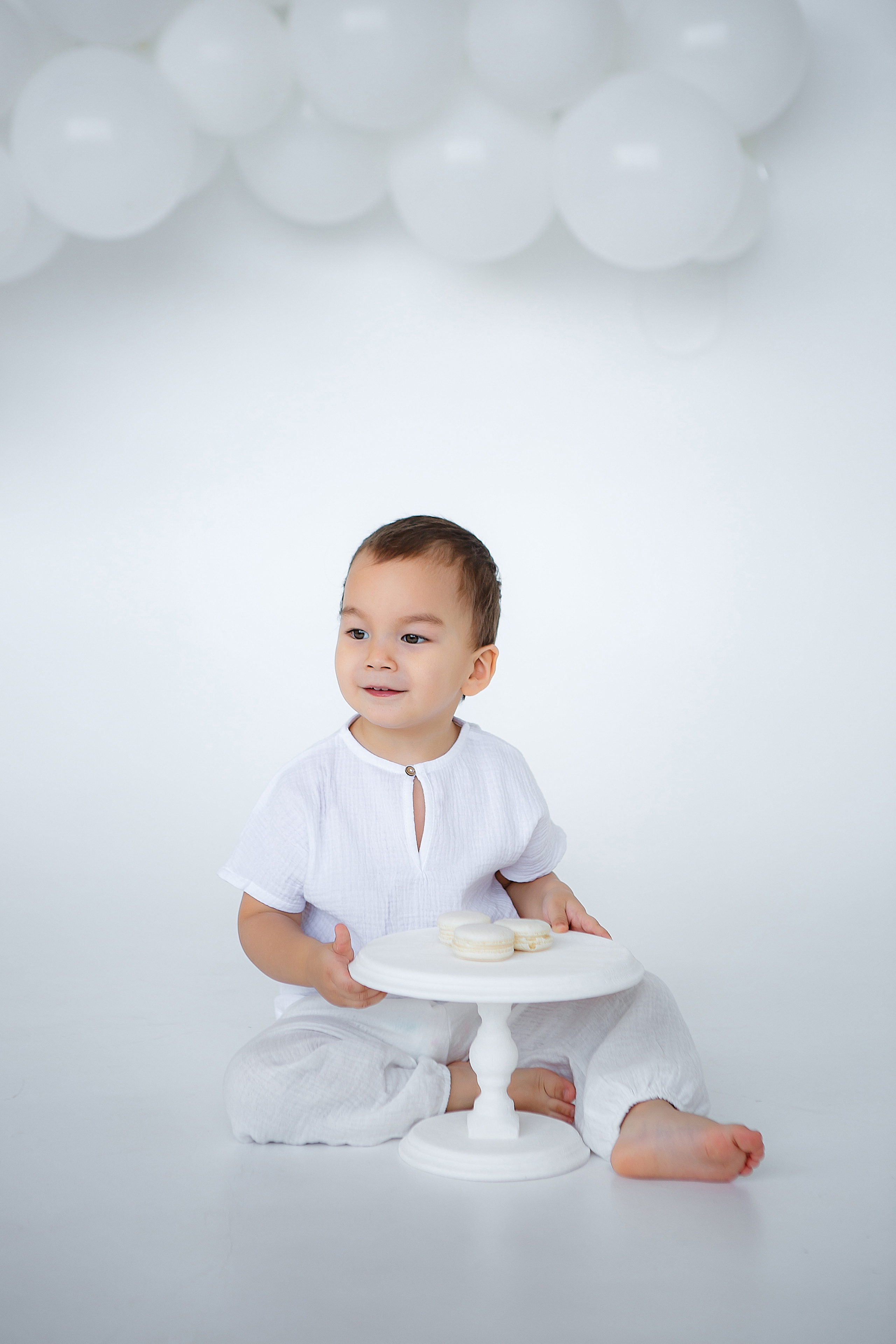 Детская фотосессия с шарами в студии. Семейный и детский фотограф в Стерлитамаке Разина Рахмангулова