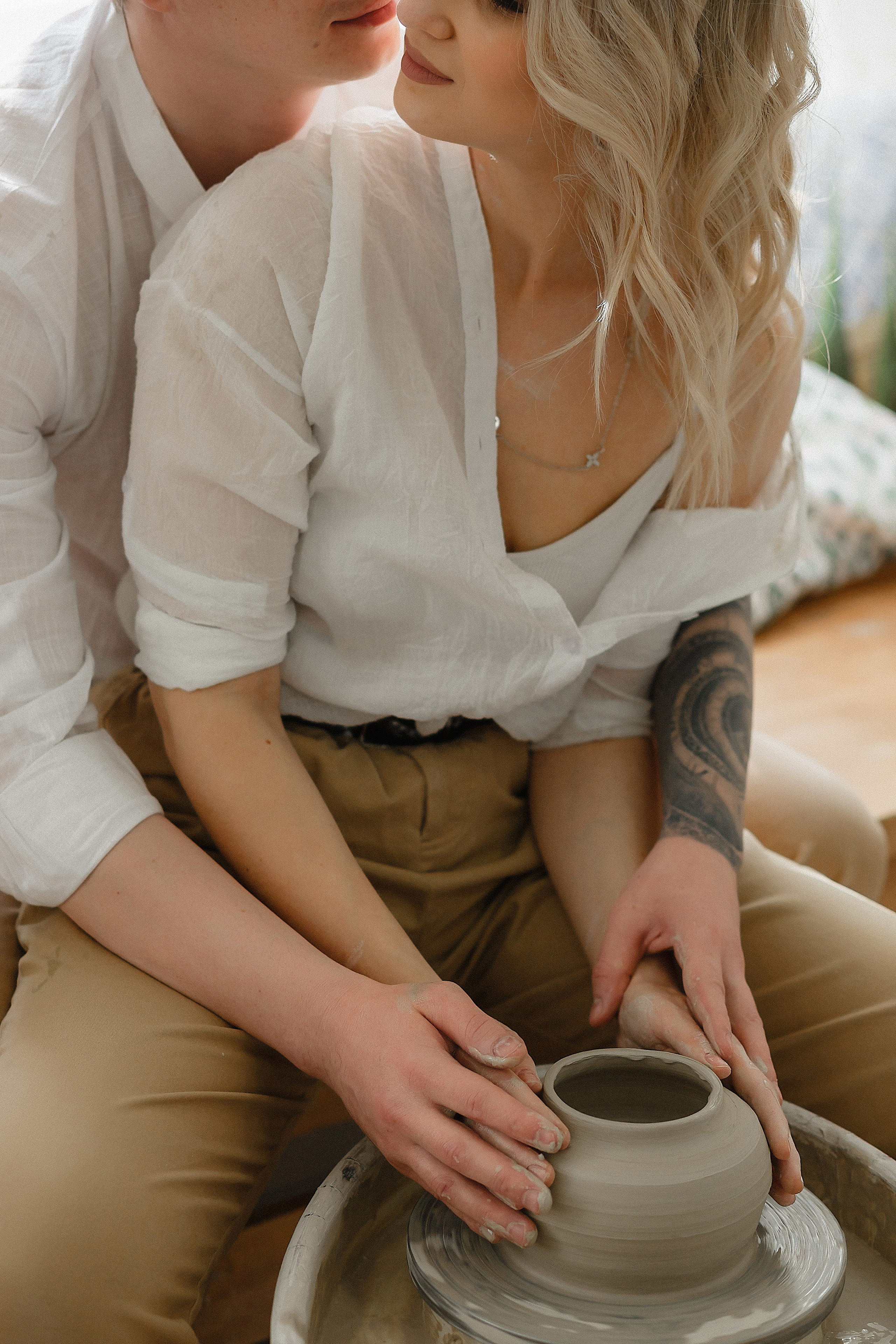 Фотосессия пары в гончарной мастерской. Семейный и детский фотограф в Стерлитамаке Разина Рахмангулова