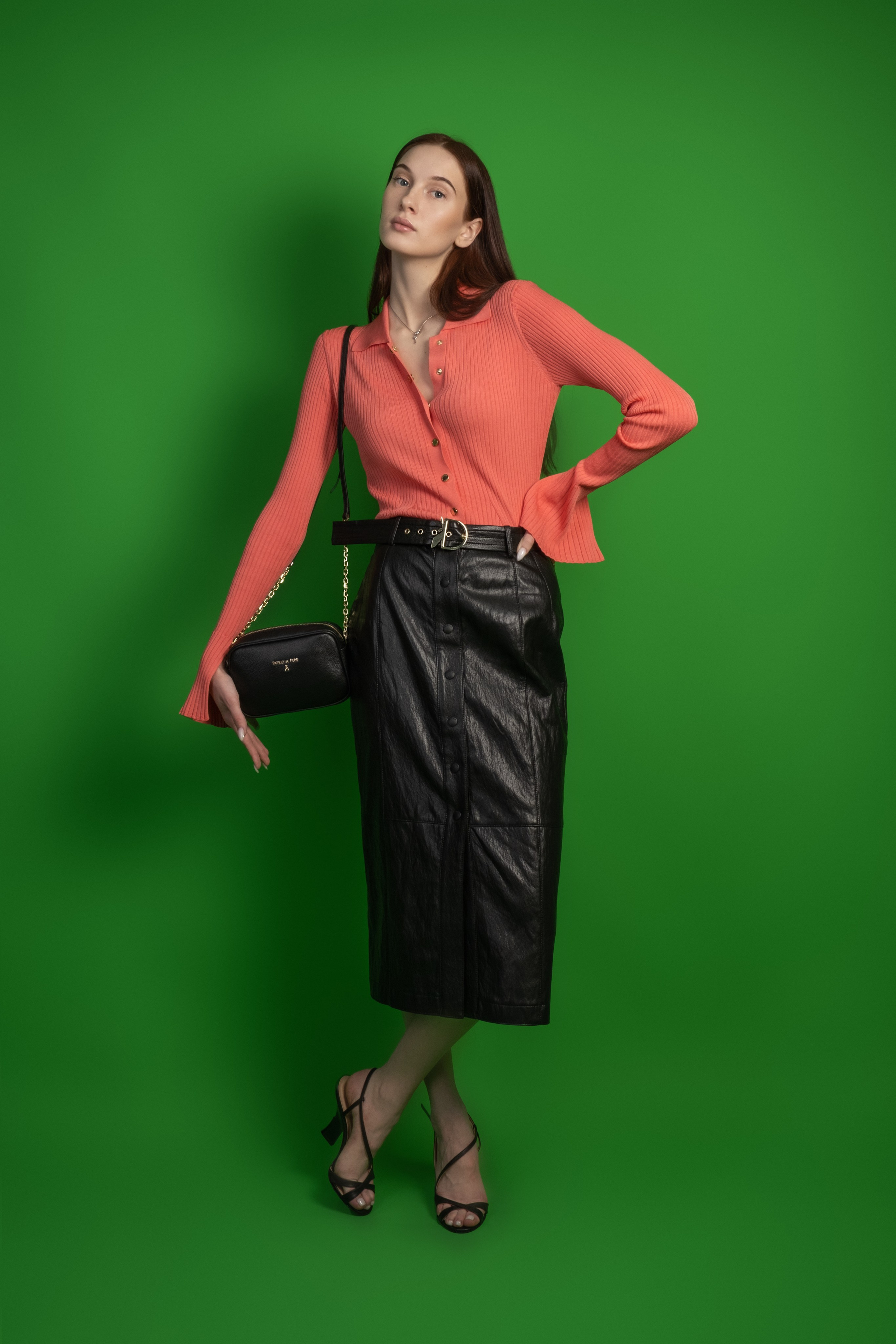 Предметная съёмка для маркетплейсов в Симферополе. Предметный фотограф в Симферополе Антон Катунин