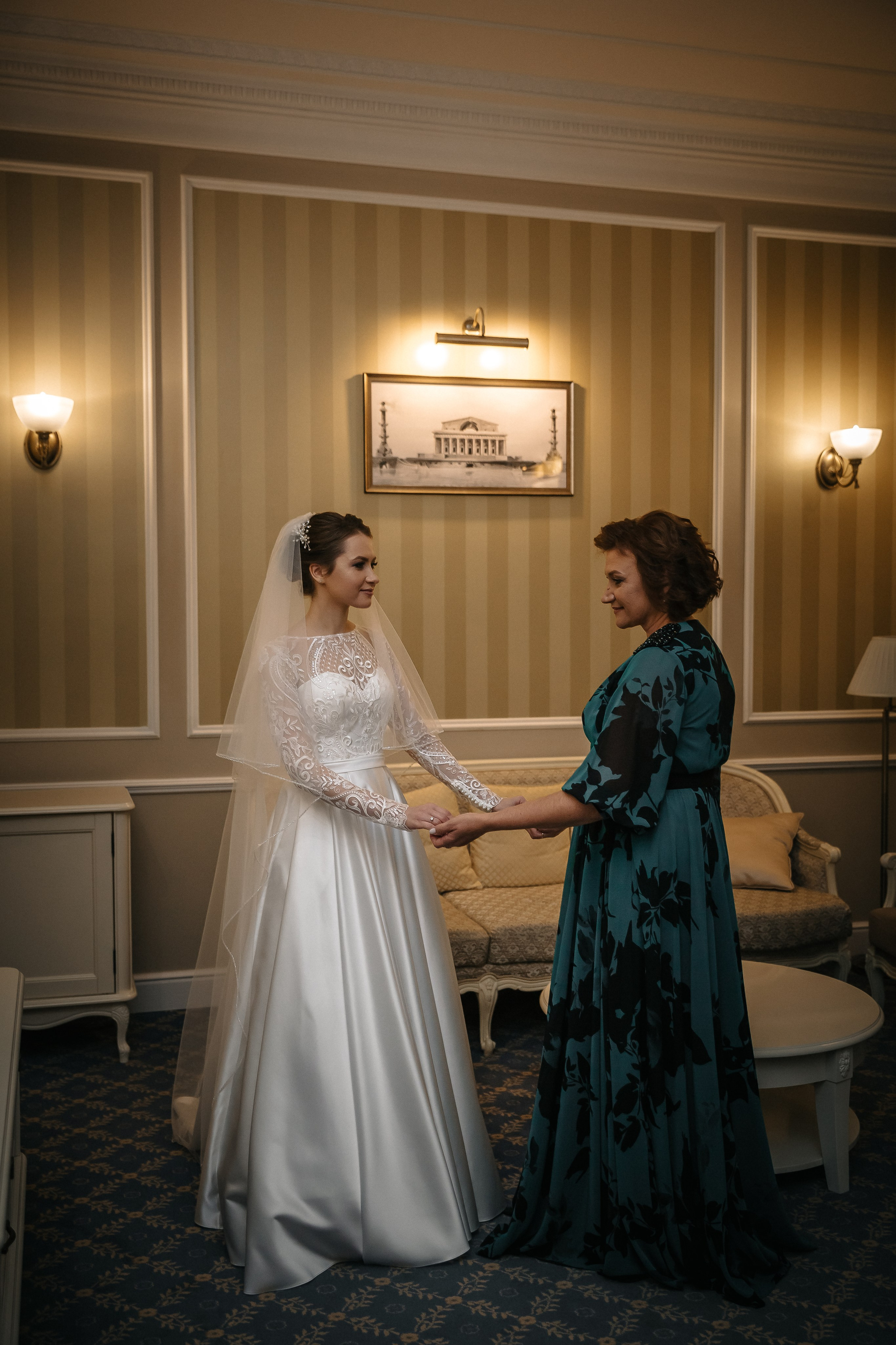 ОКТЯБРЬ | Дворец № 1 Талион, Особняк военного министра. Свадебный фотограф в Санкт-Петербурге Полина Корзухина