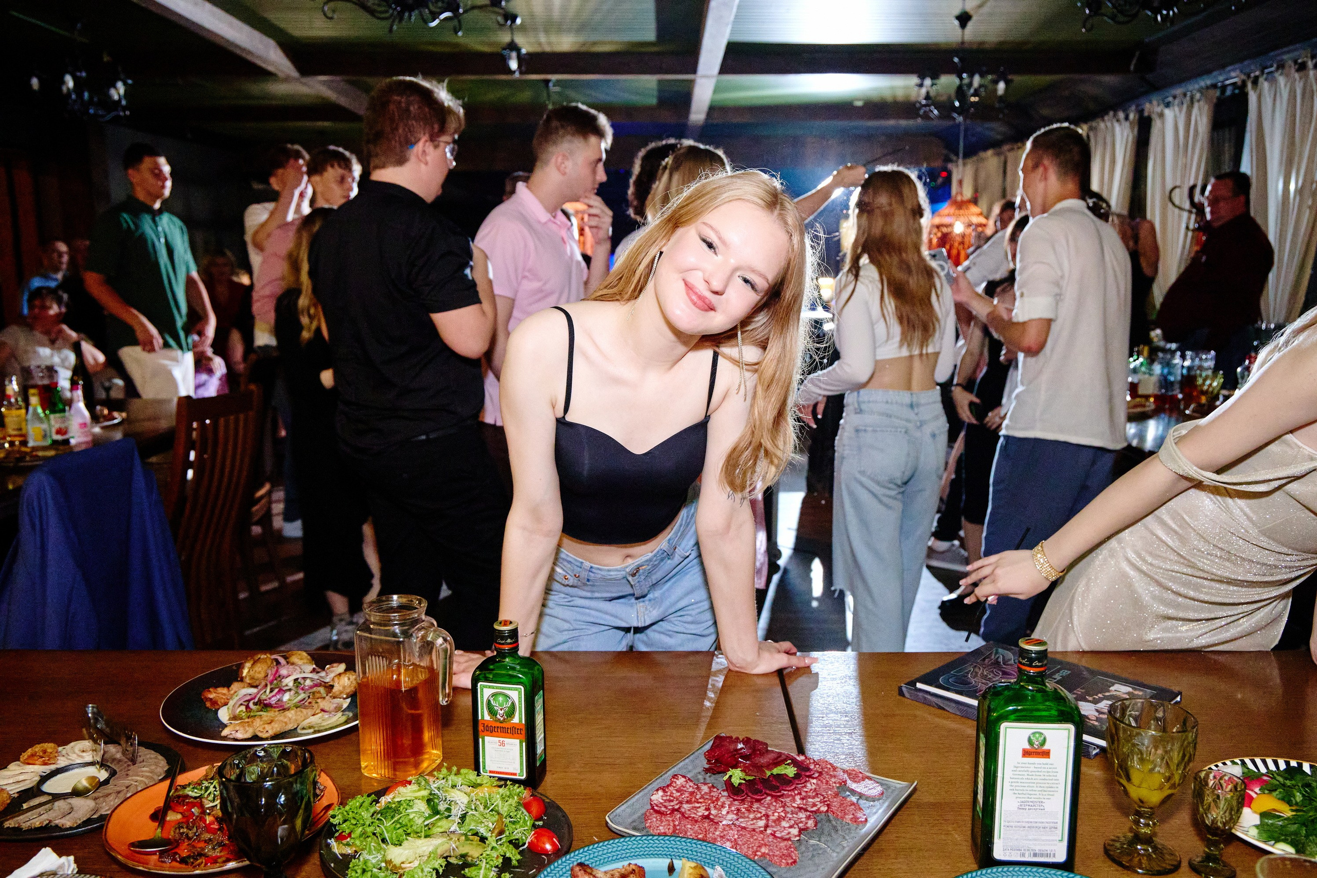 Выпускной 35 Сош. Фотограф Выпускные альбомы Таганрог Сергей Коробченко