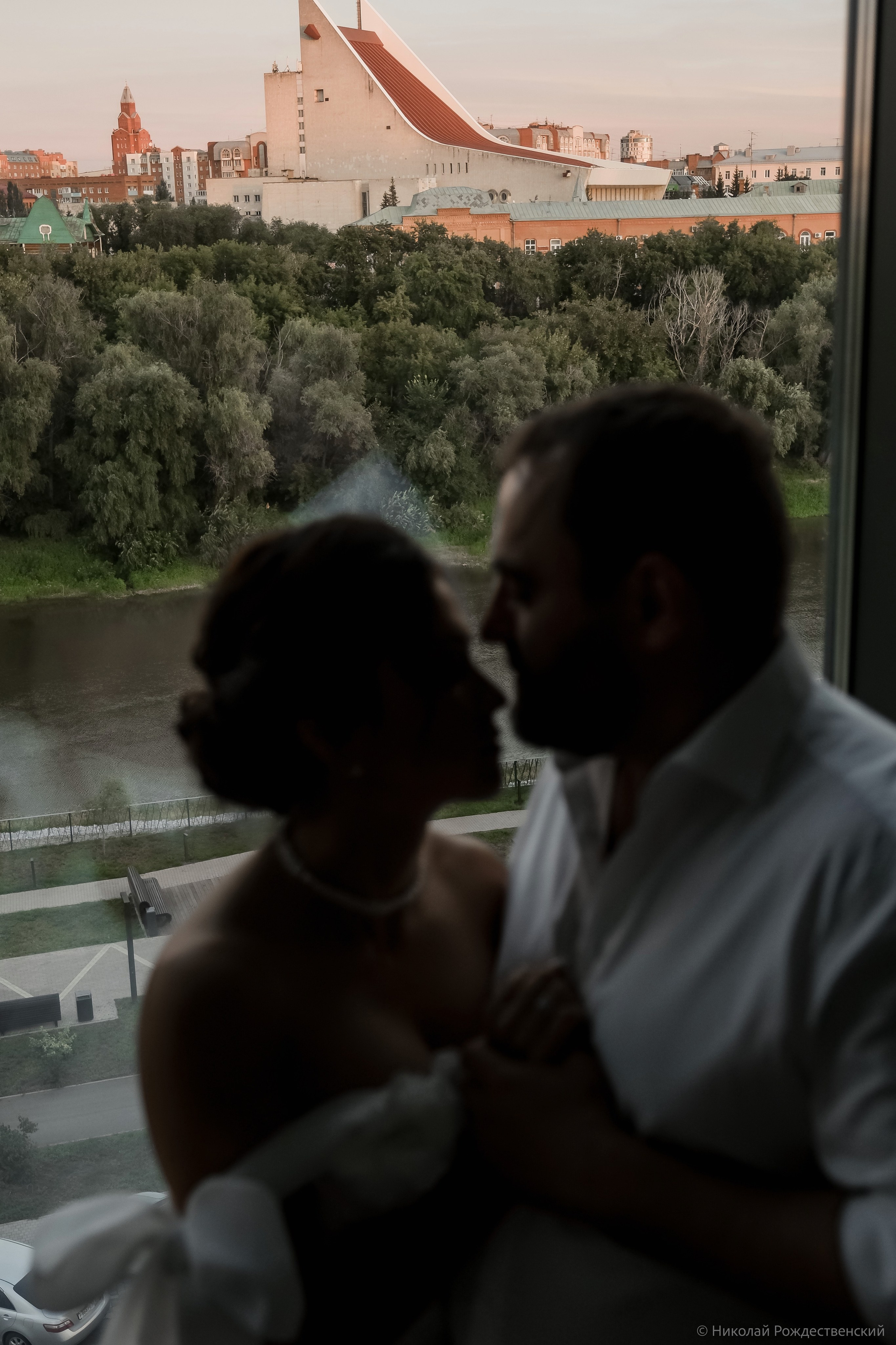 Вечерняя прогулка Александра и Татьяны. Профессиональный фотограф Николай Рождественский. Москва, Омск, Тюмень