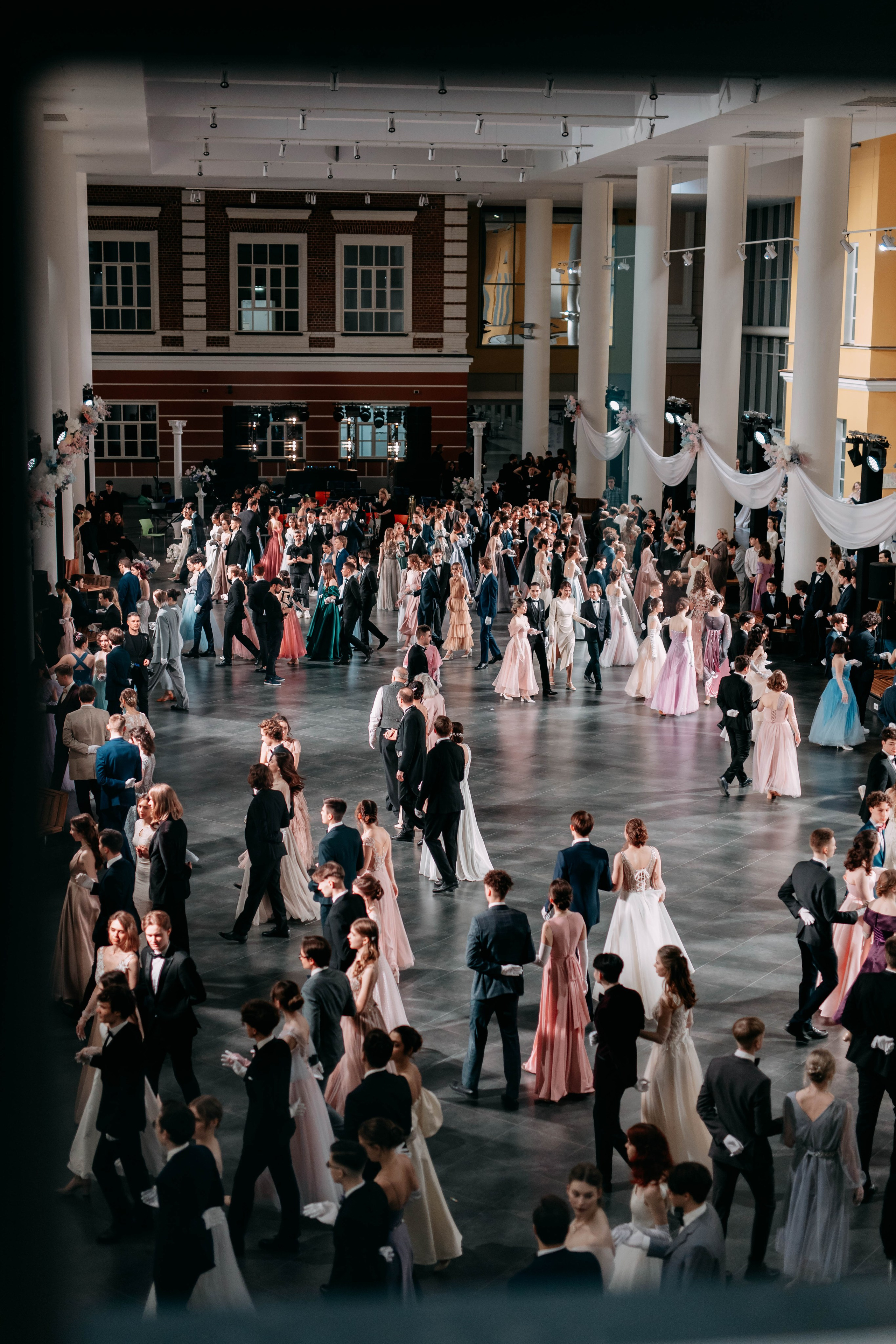 Бал студентов ВШЭ. Фото и видео съемка. Андрей Ионов