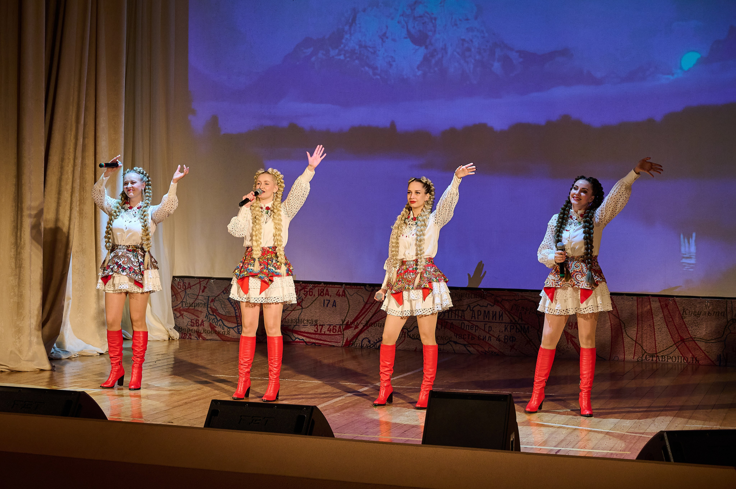 Веста в Кабардинке. Жизнь курорта Кабардинка в фотографиях