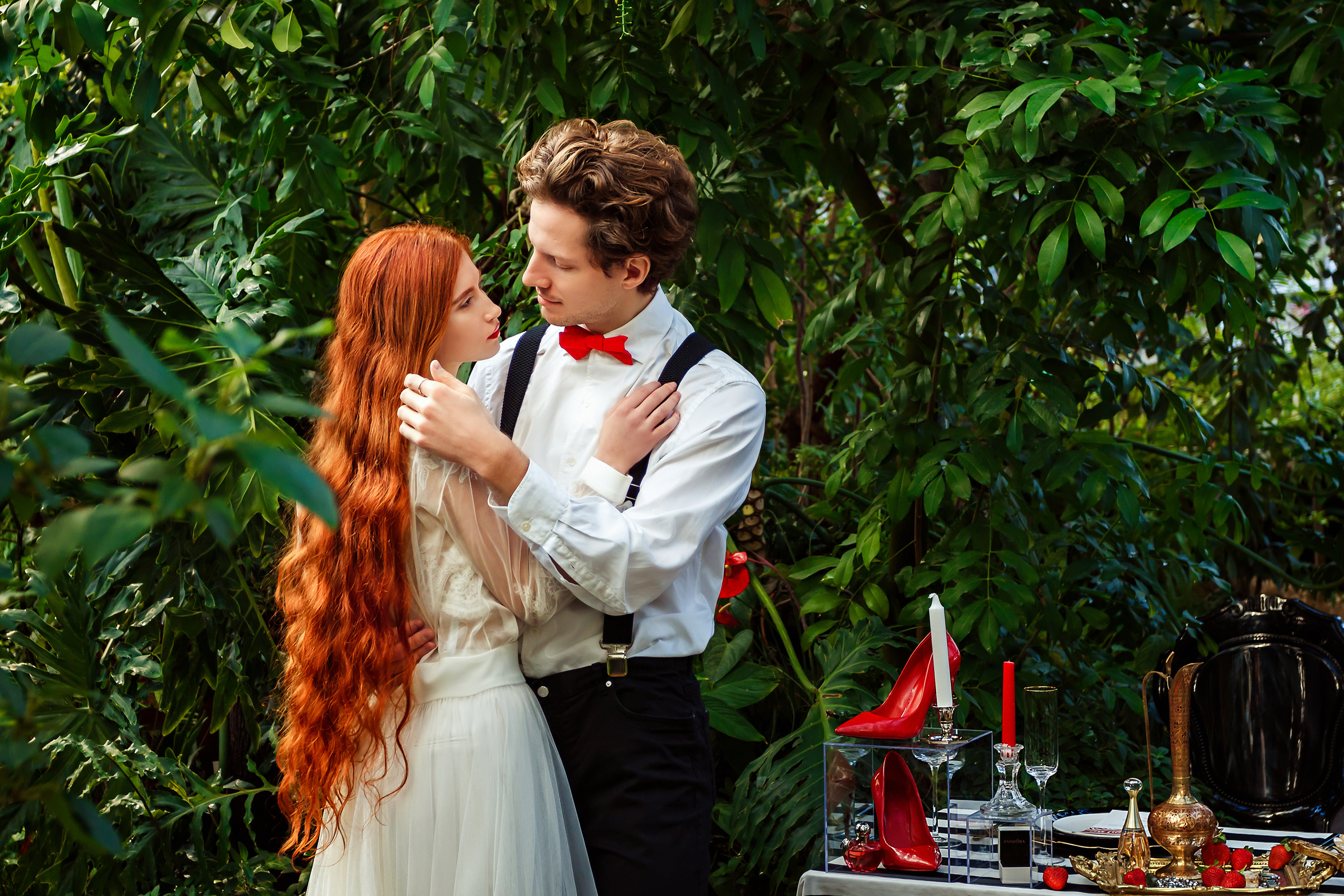 Фотосессия красивой пары в оранжерее. Деловая и Бизнес съемка в  Москве Инесса Грушко