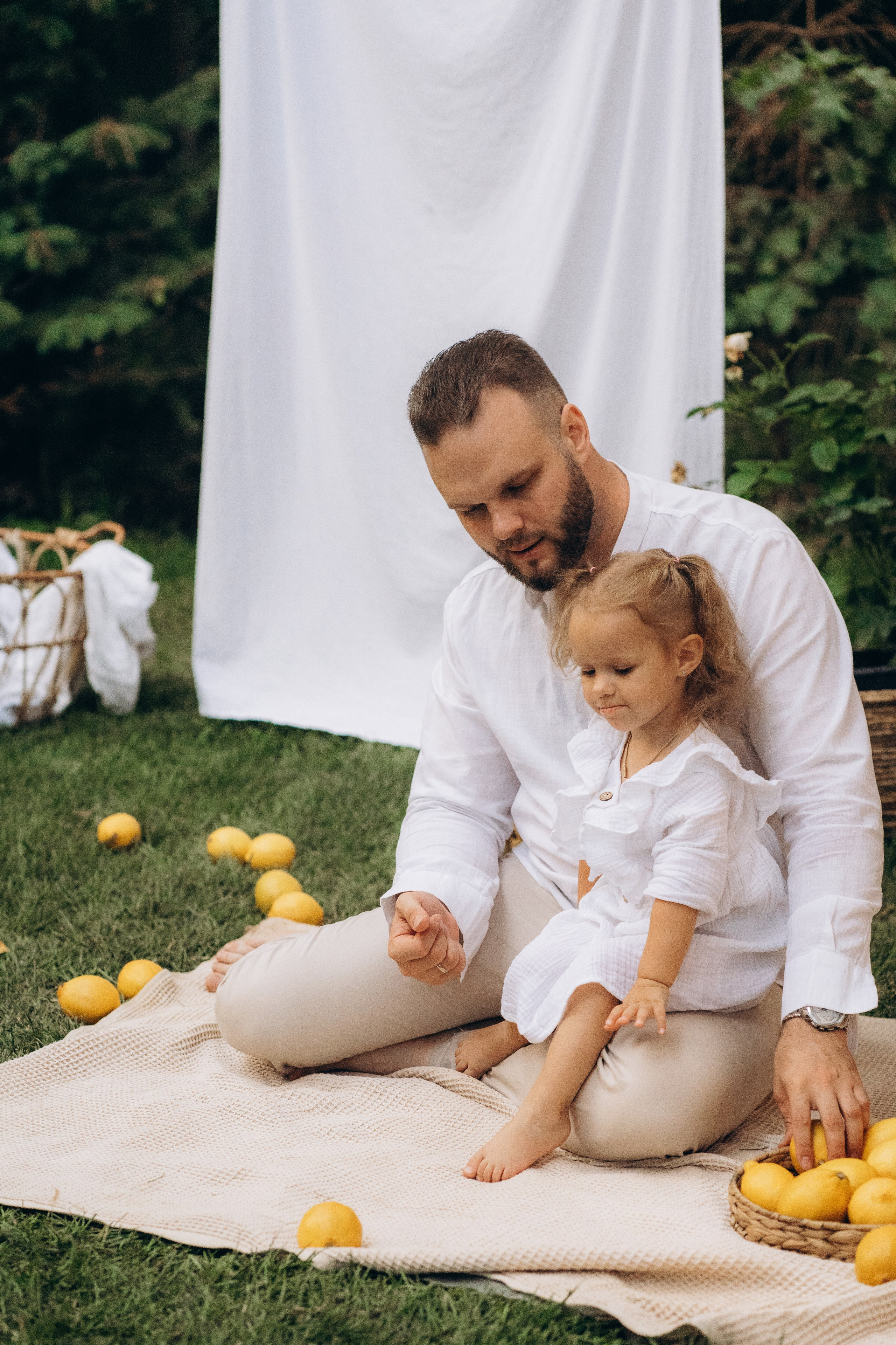 Семейная фотосессия в студии в Москве, семейный фотограф Анна Полушина. Свадебный фотограф в Москве Анна Полушина
