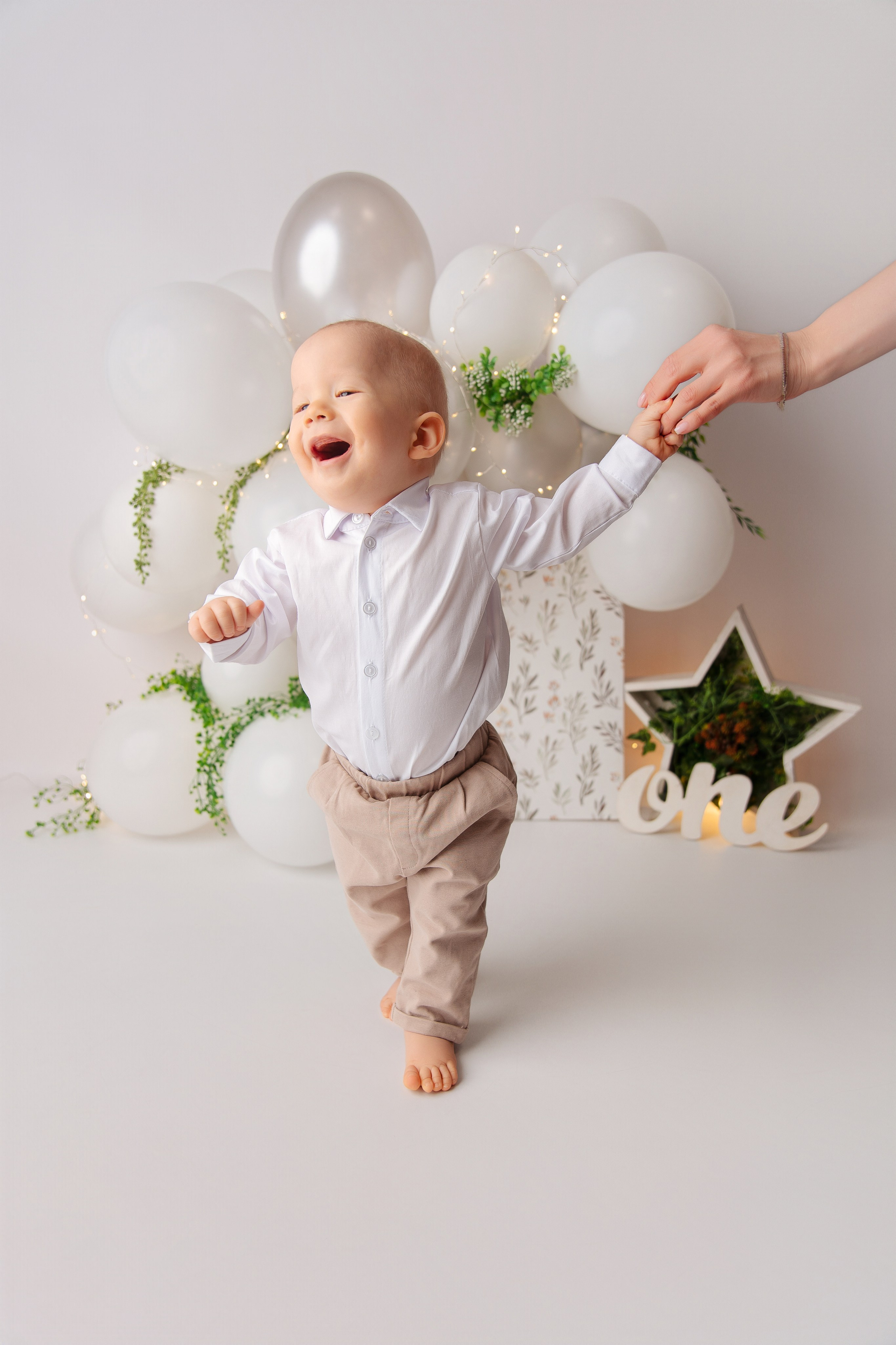 Праздничное оформление. Детский фотограф новорожденных Москва. годики под ключ. своя студия