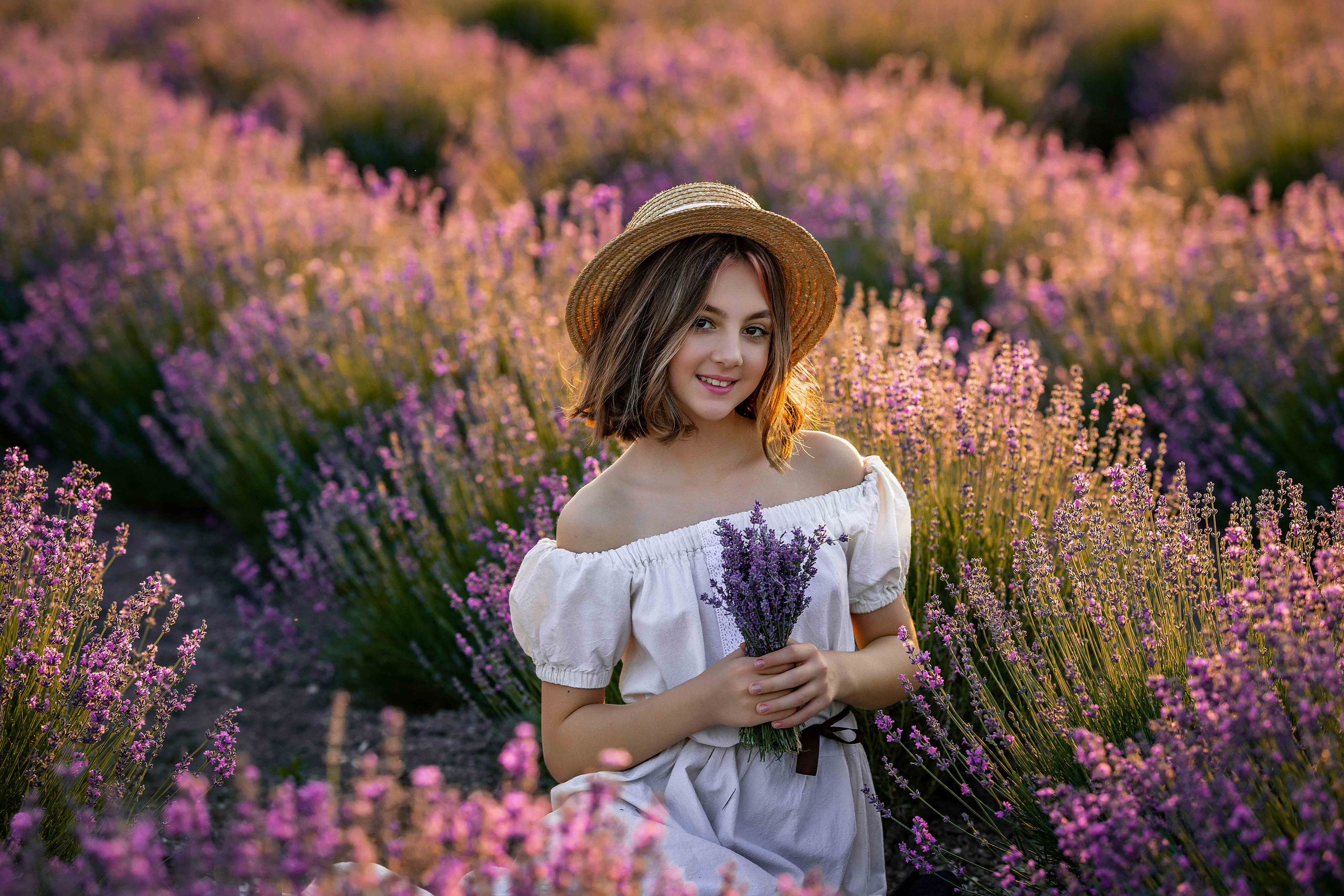 Фотосессия в лаванде, лавандовое поле, идеи для съемки в лаванде. Свадебный фотограф Новороссийск Марина КрамарИна Полещук