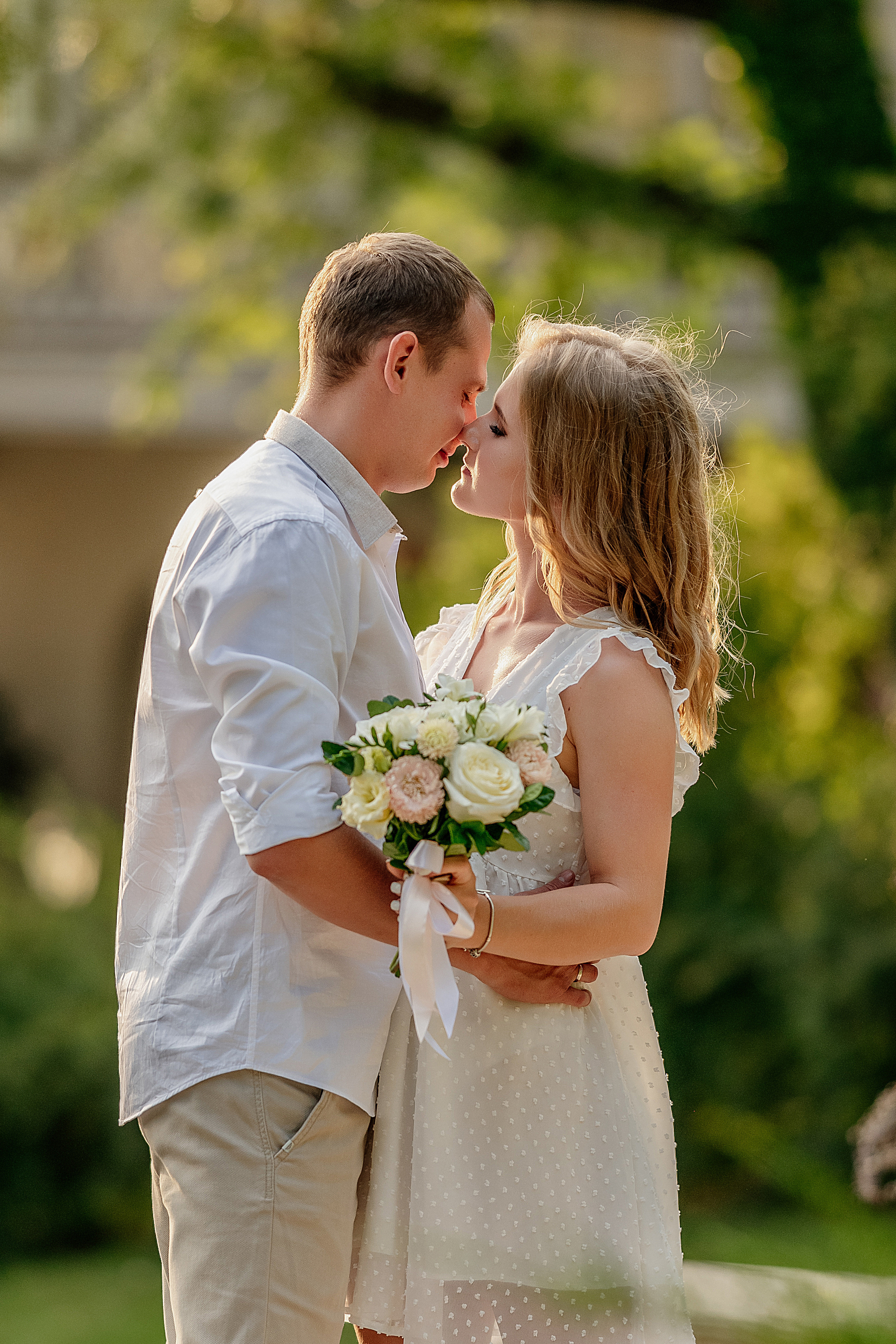 Свадьба любовь фотосессия лавстори абрау дюрсо. Свадебный фотограф Новороссийск Марина КрамарИна Полещук