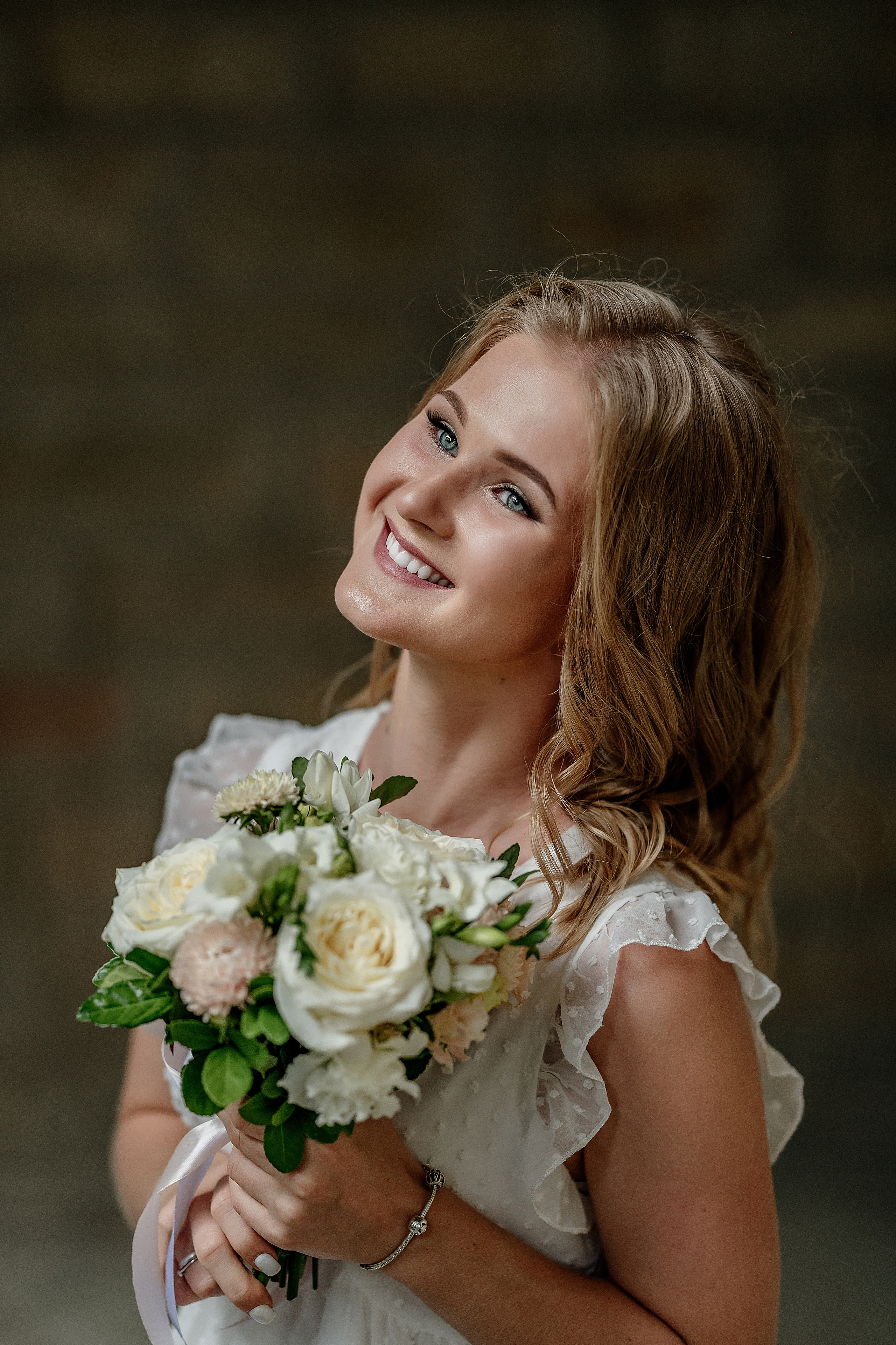 Свадьба любовь фотосессия лавстори абрау дюрсо. Свадебный фотограф Новороссийск Марина КрамарИна Полещук