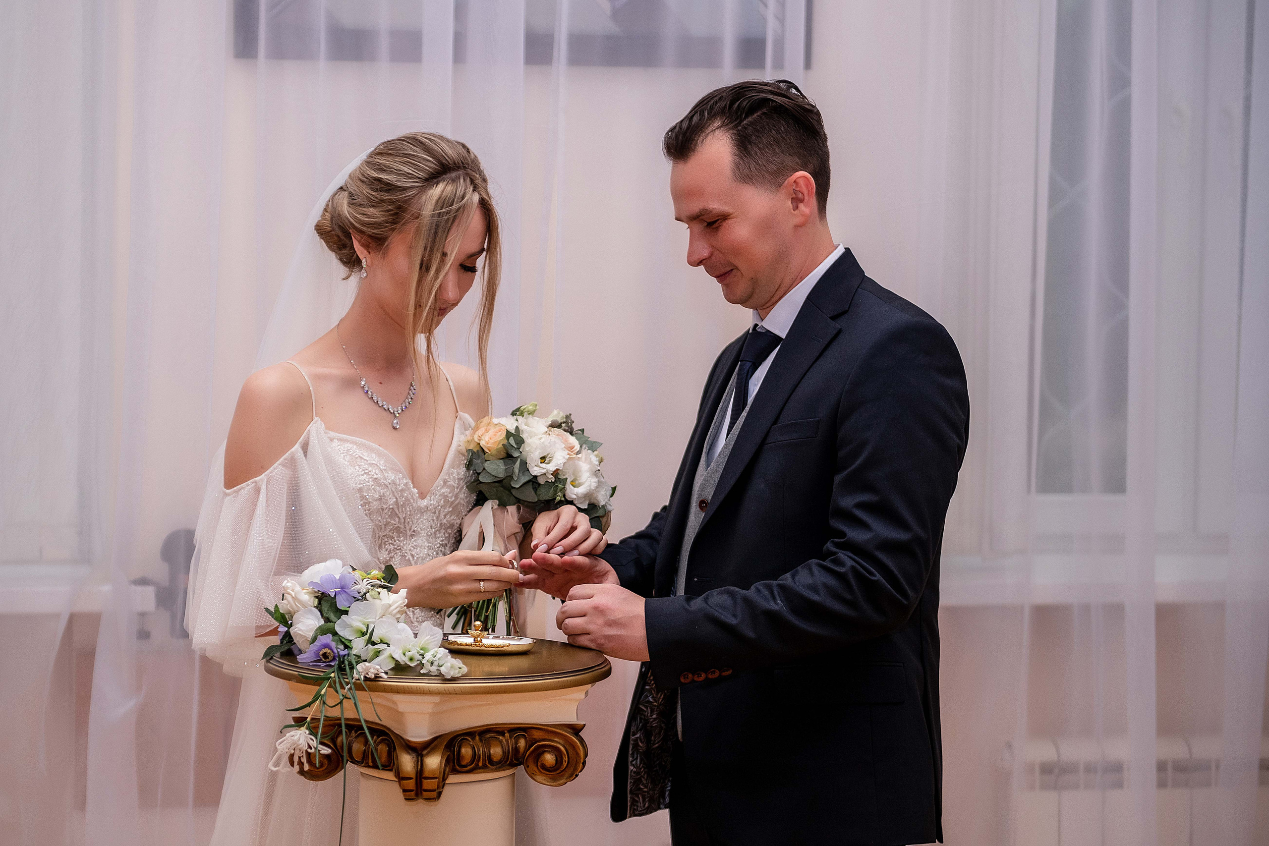 Свадебная фотосессия, свадьба летом, жених и невеста. Свадебный фотограф Новороссийск Марина КрамарИна Полещук