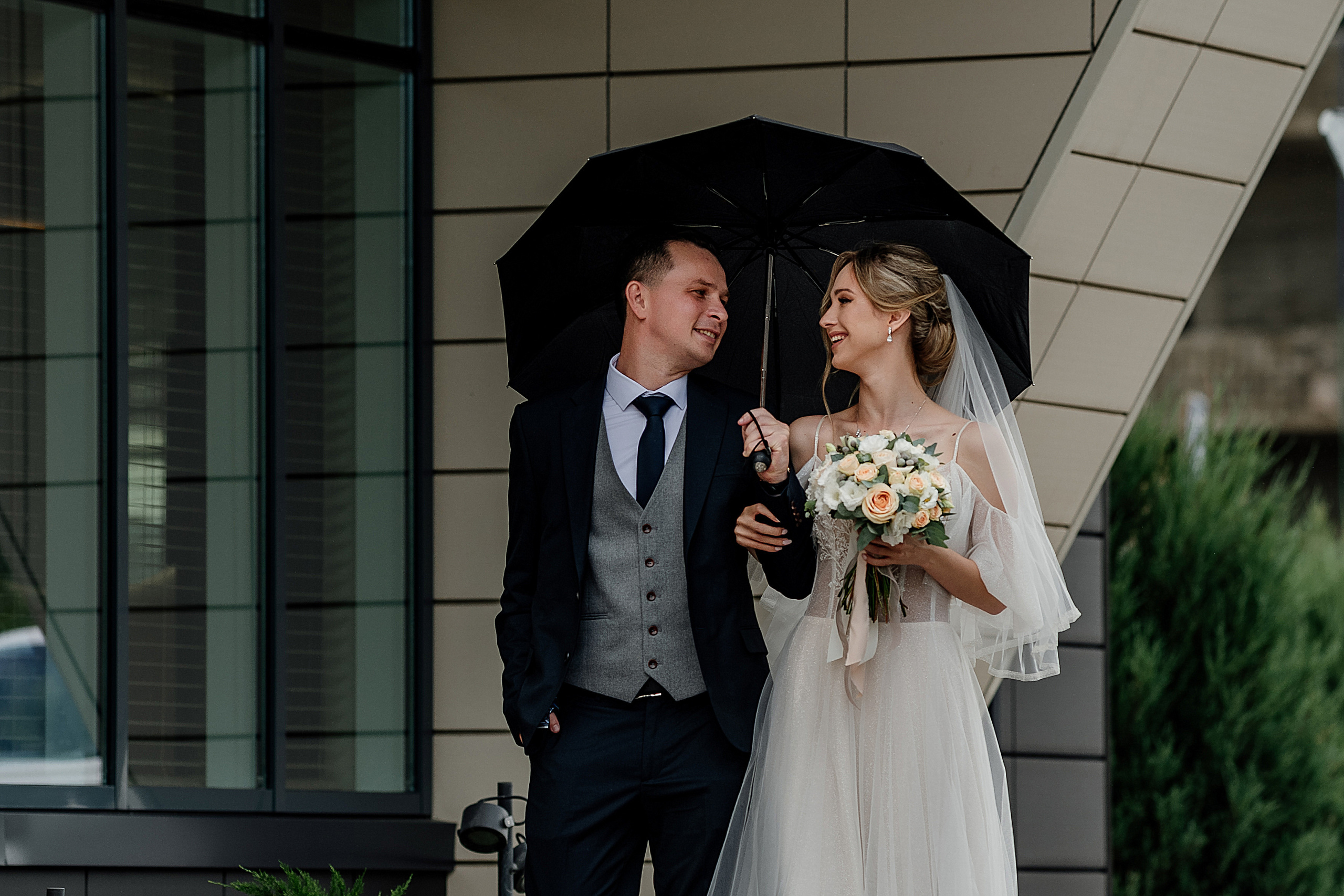 Свадебная фотосессия, свадьба летом, жених и невеста. Свадебный фотограф Новороссийск Марина КрамарИна Полещук