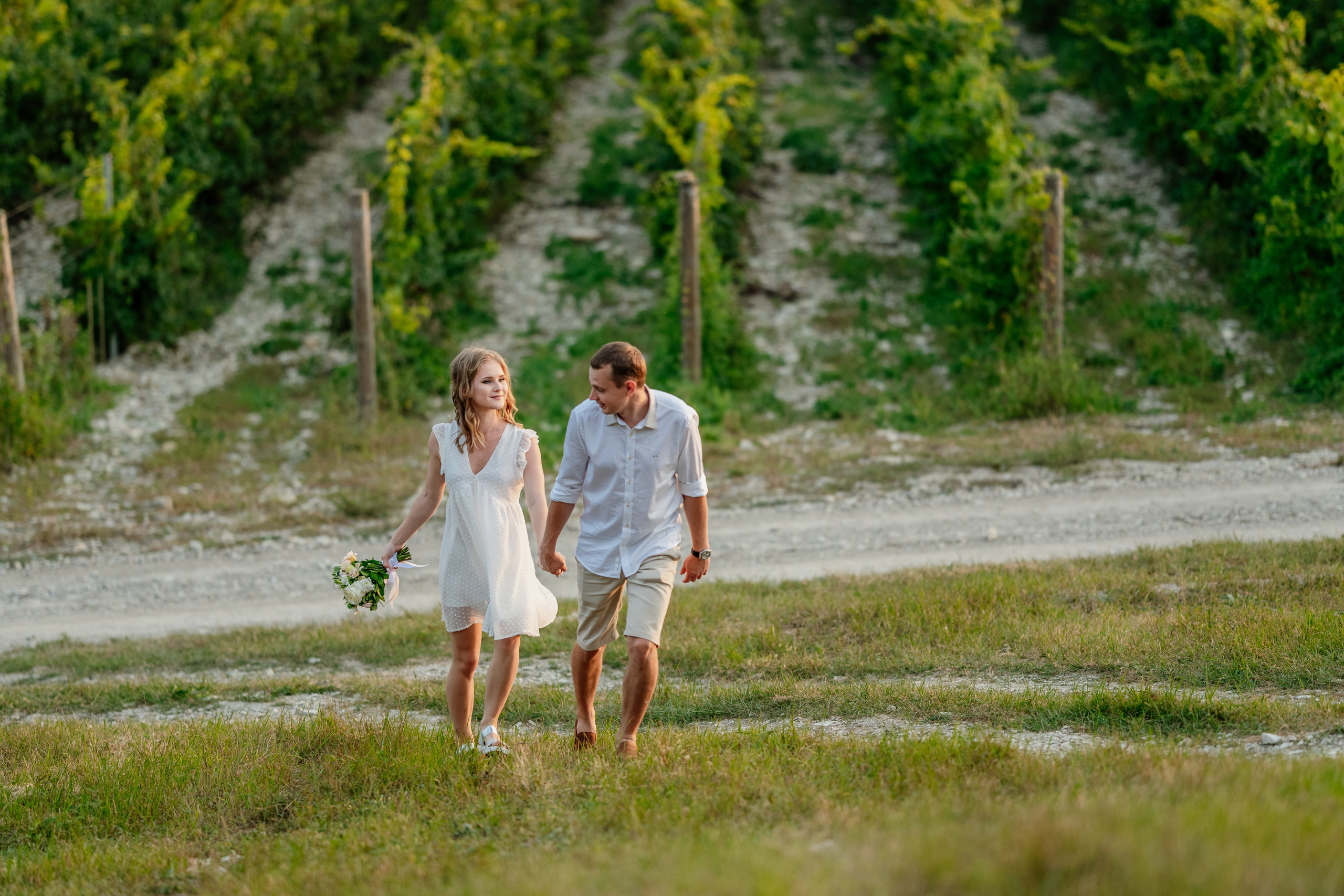 Свадьба любовь фотосессия лавстори абрау дюрсо. Свадебный фотограф Новороссийск Марина КрамарИна Полещук