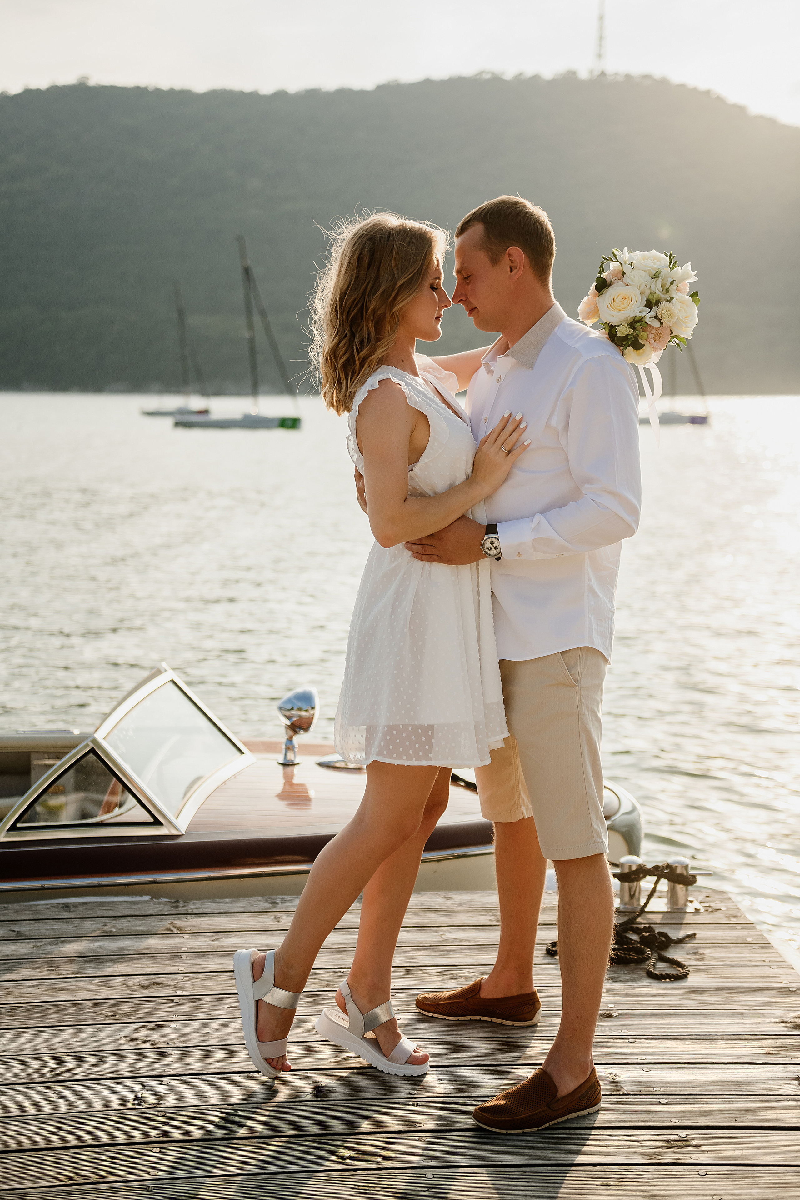 Свадьба любовь фотосессия лавстори абрау дюрсо. Свадебный фотограф Новороссийск Марина КрамарИна Полещук